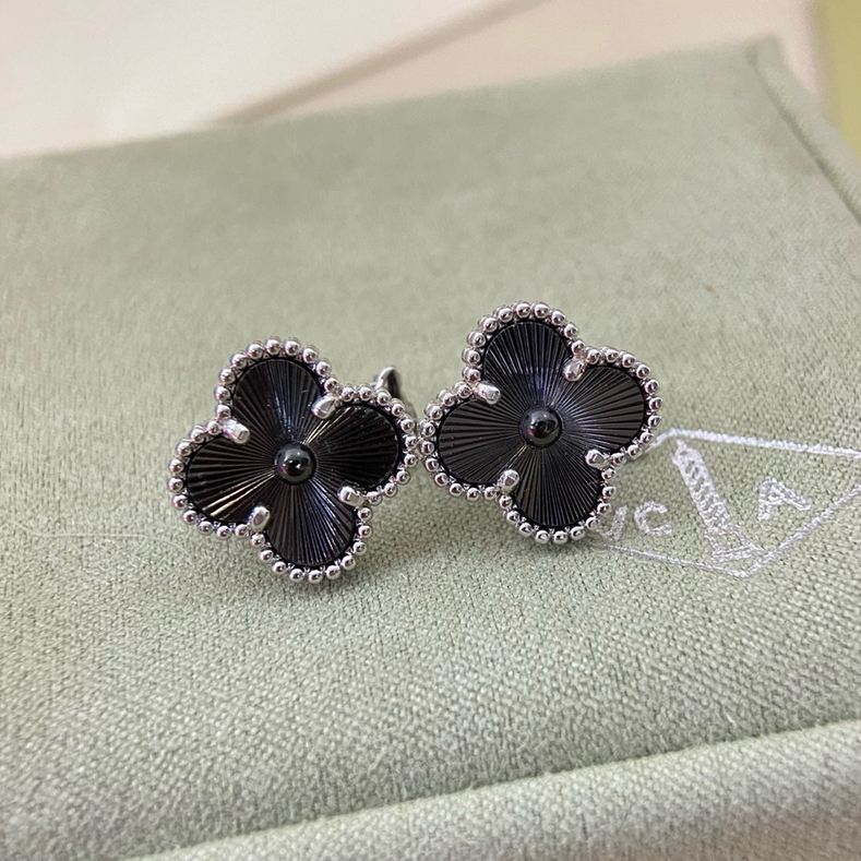 Van Cleef & Arpels Stud Earrings New mini black laser white gold four-leaf clover stud earrings