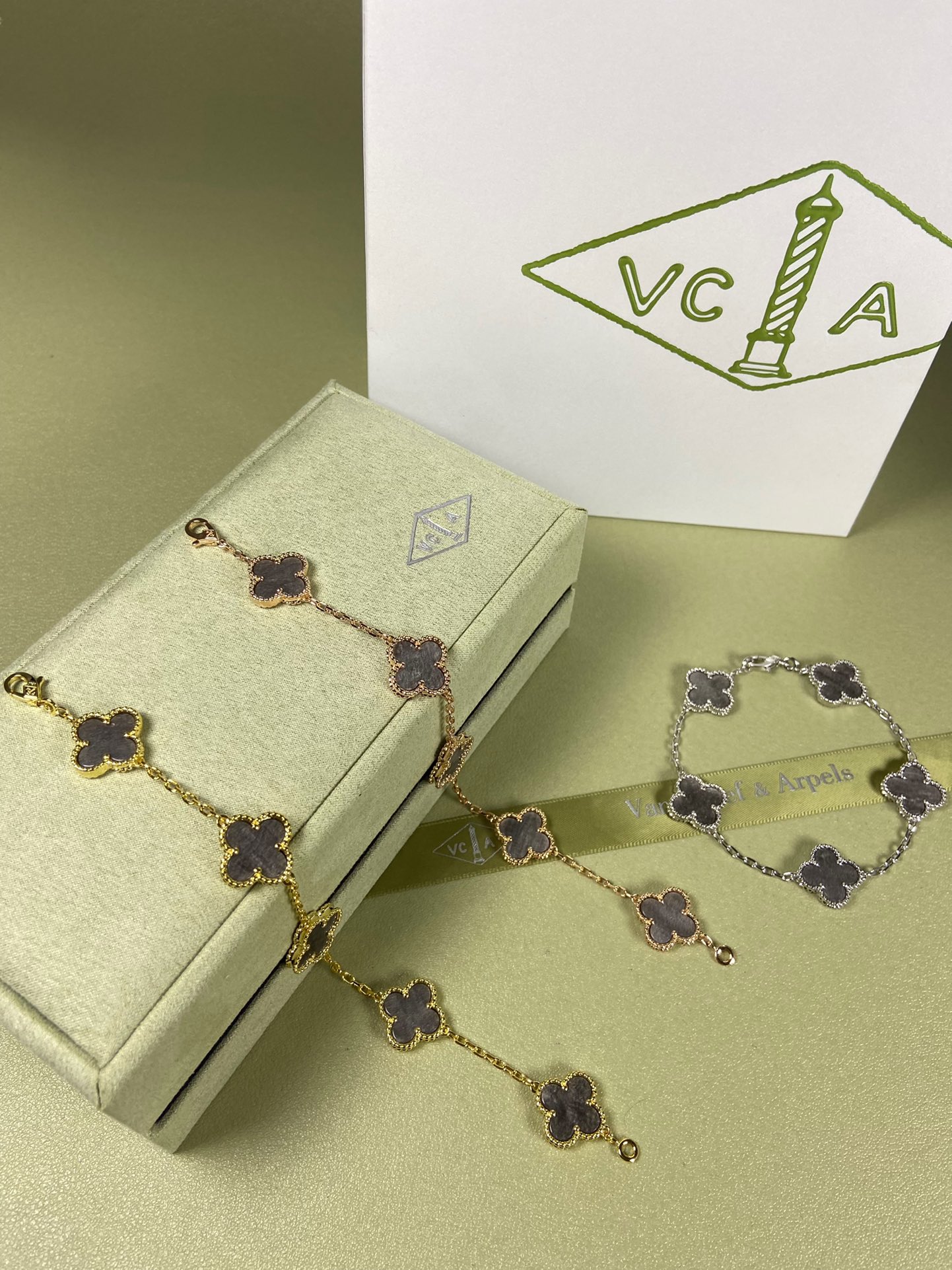 Van Cleef & Arpels obsidian clover bracelet