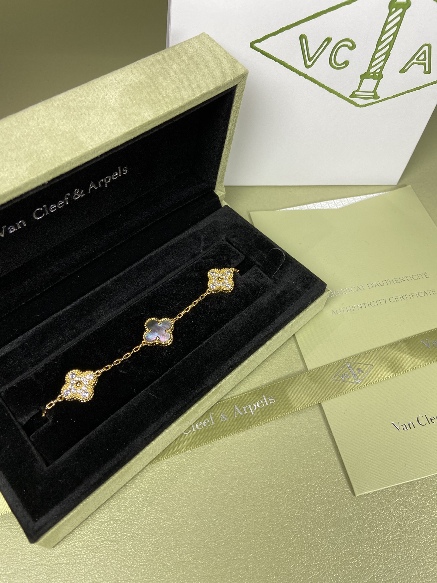 Van Cleef & Arpels grey mother-of-pearl four-leaf clover bracelet