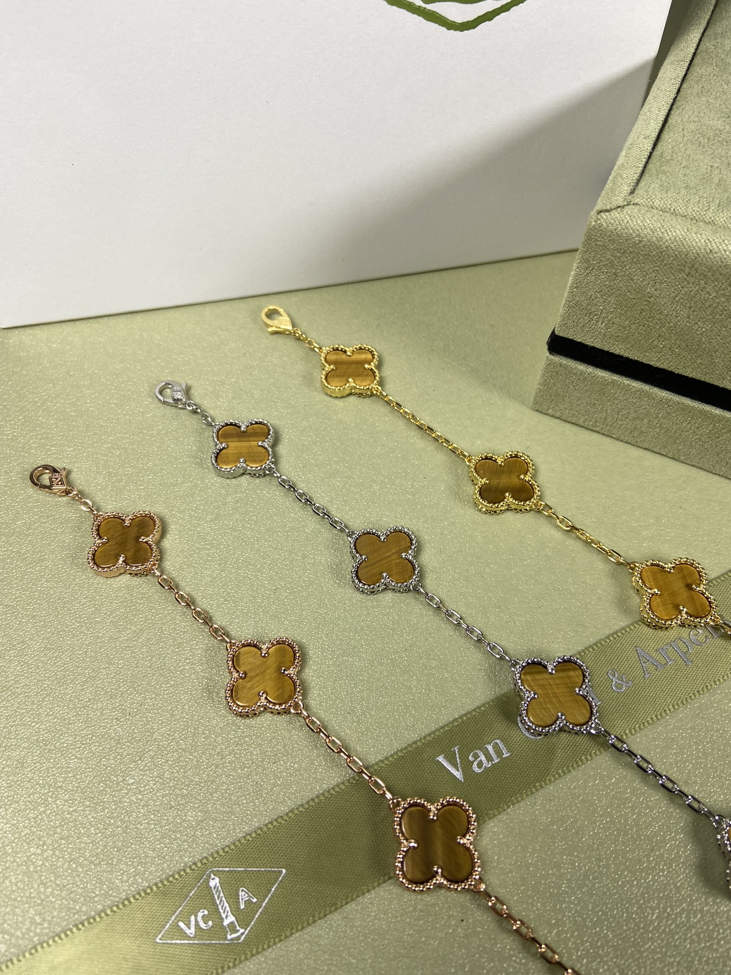 Van Cleef & Arpels tiger's eye four-leaf clover bracelet