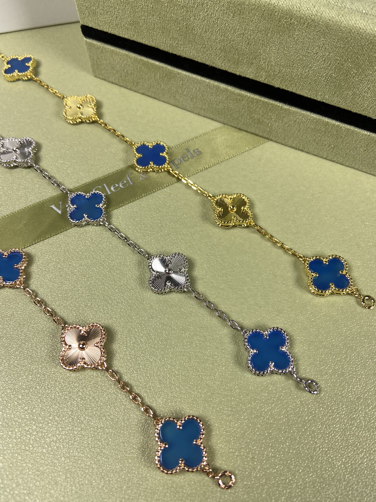 Van Cleef & Arpels blue chalcedony four-leaf clover bracelet