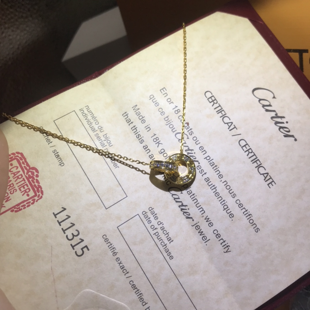 Cartier necklace A classic necklace full of stars and double rings