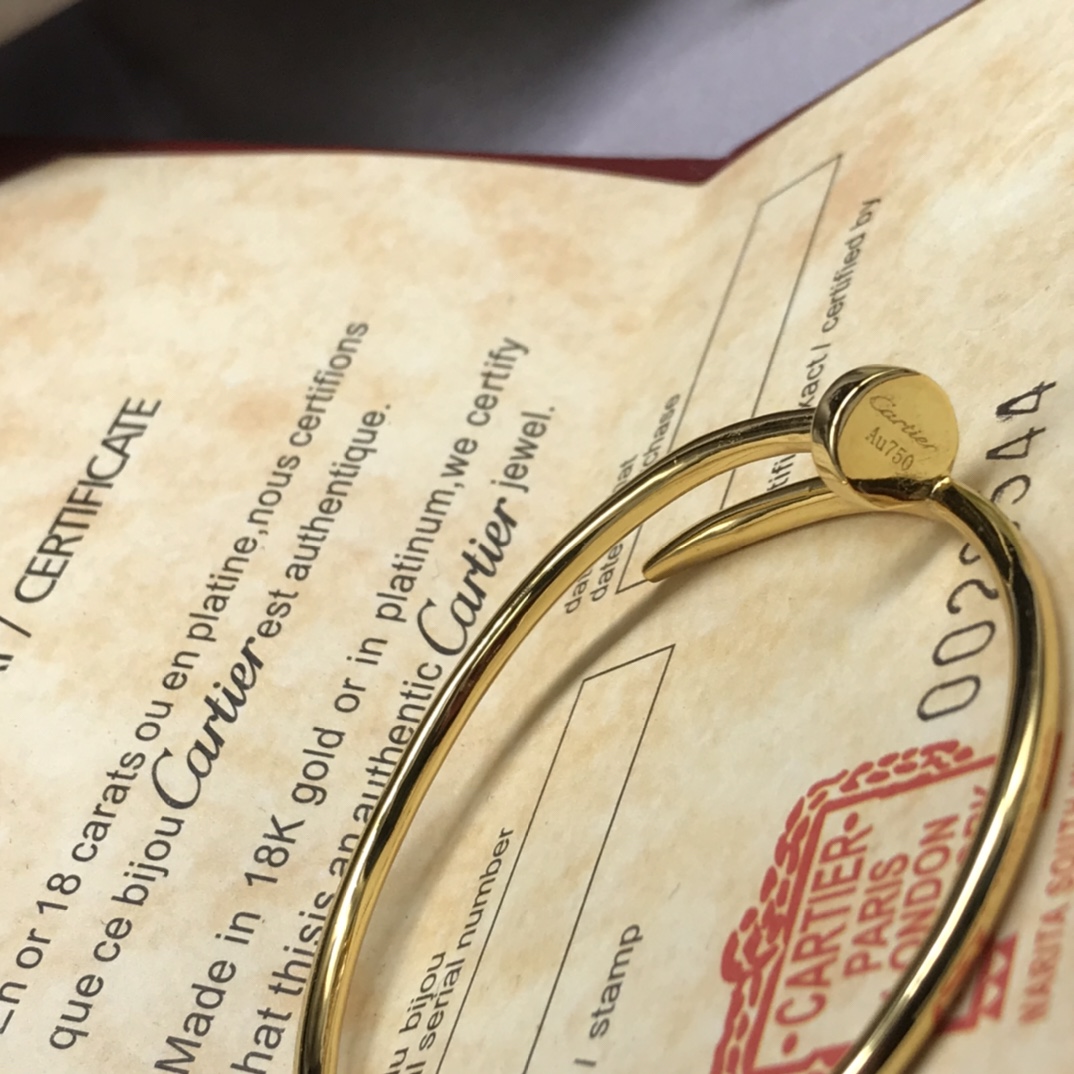 Cartier nail without diamond bracelet