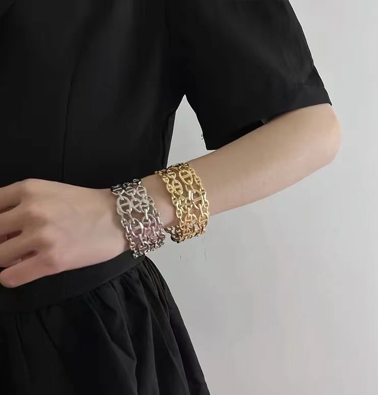 Hermes bracelet New openwork glossy pig's nose bracelet