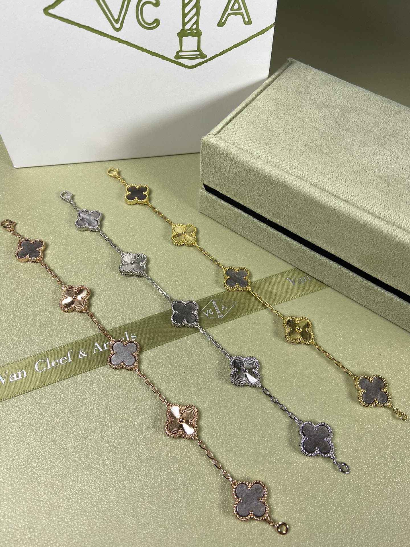 Van Cleef & Arpels obsidian clover bracelet