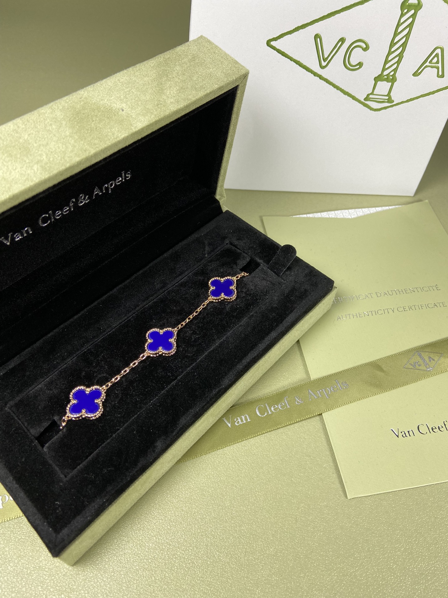 Van Cleef & Arpels lapis lazuli clover bracelet