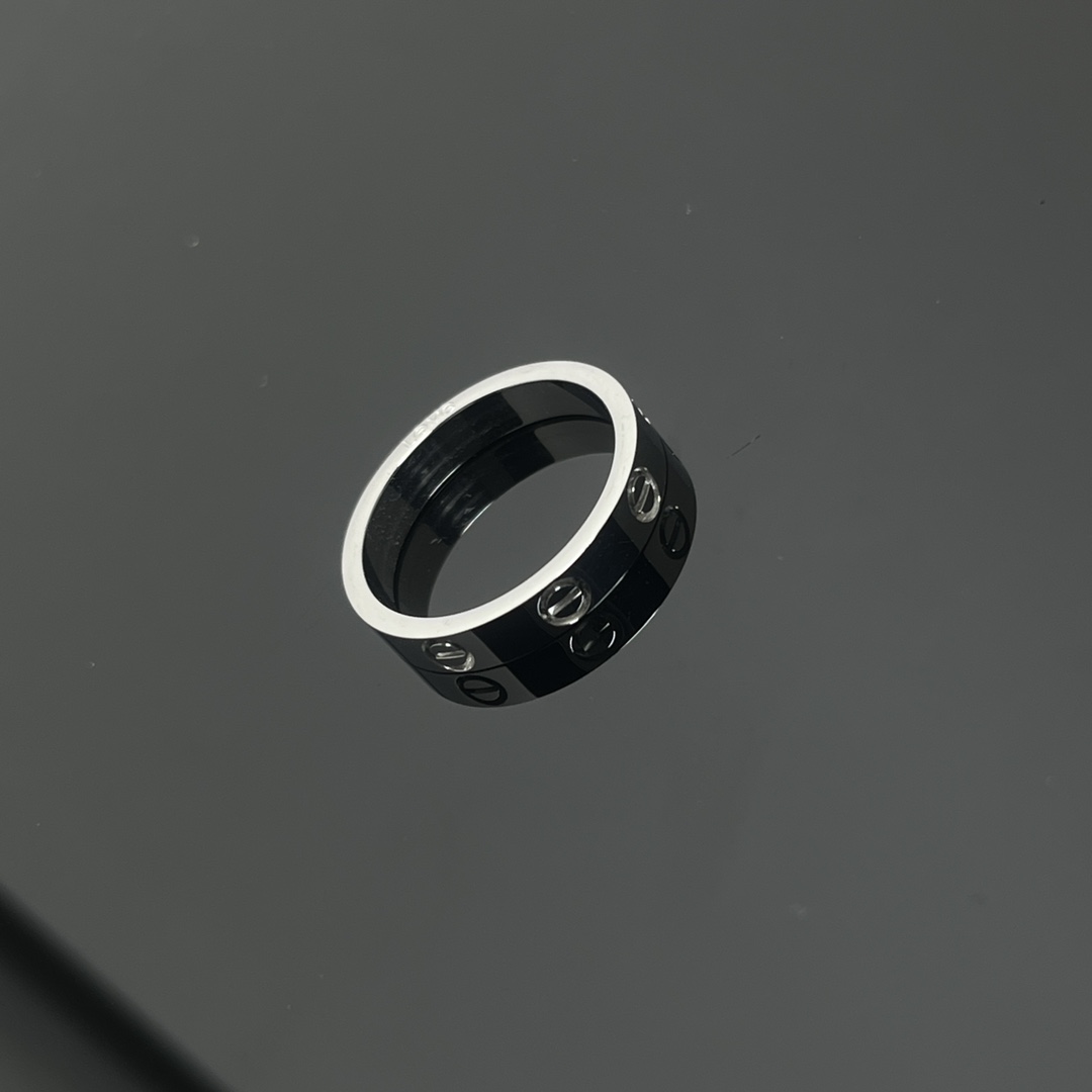 Cartier Rings Classic Love ring