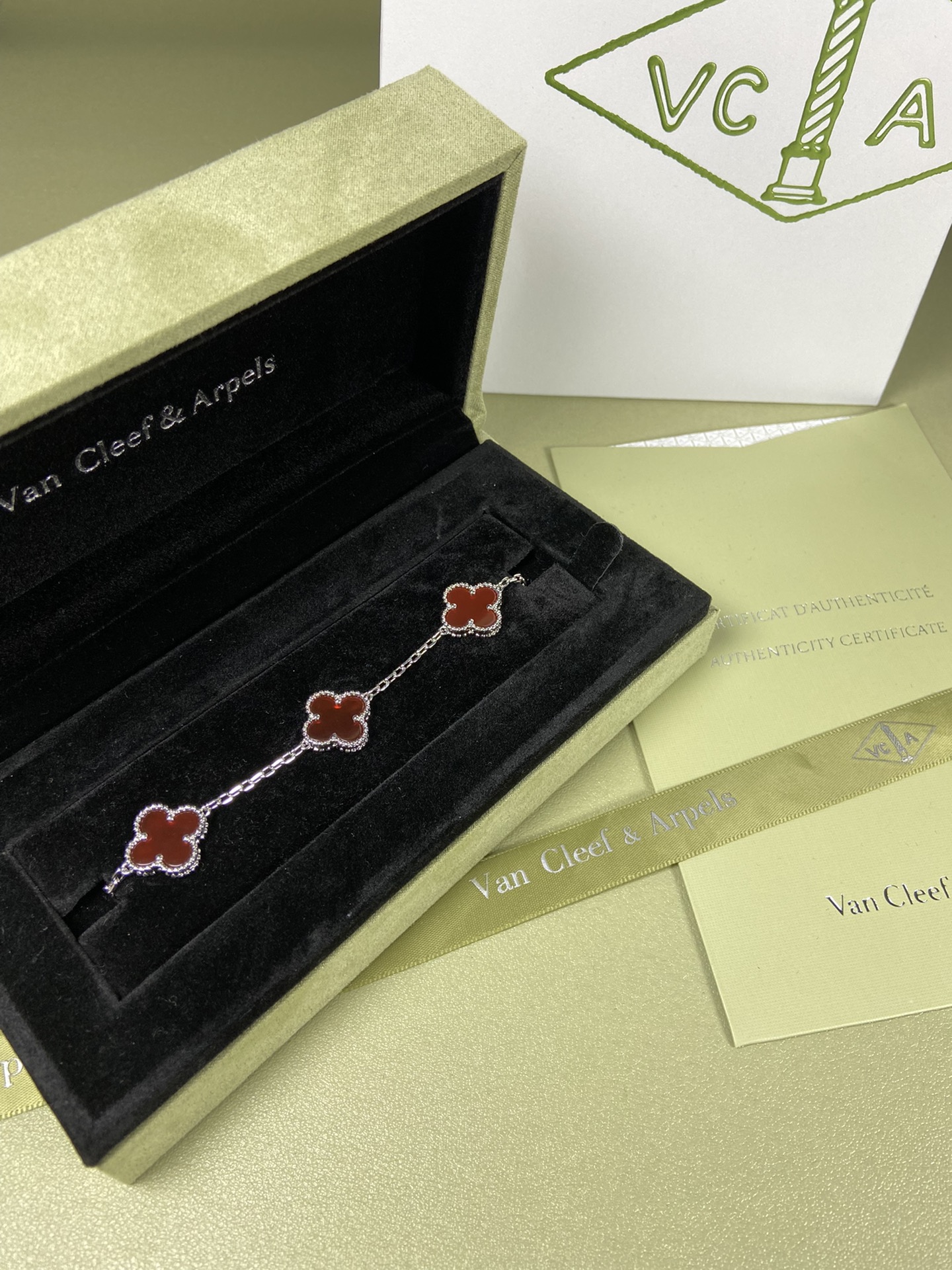 Van Cleef & Arpels carnelian four-leaf clover bracelet