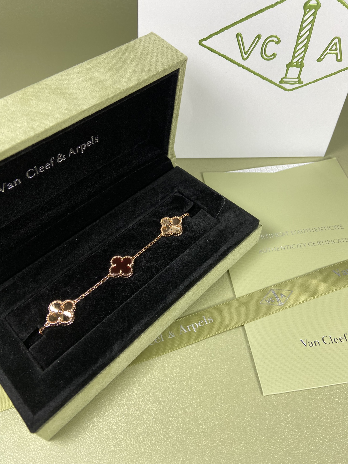 Van Cleef & Arpels carnelian four-leaf clover bracelet