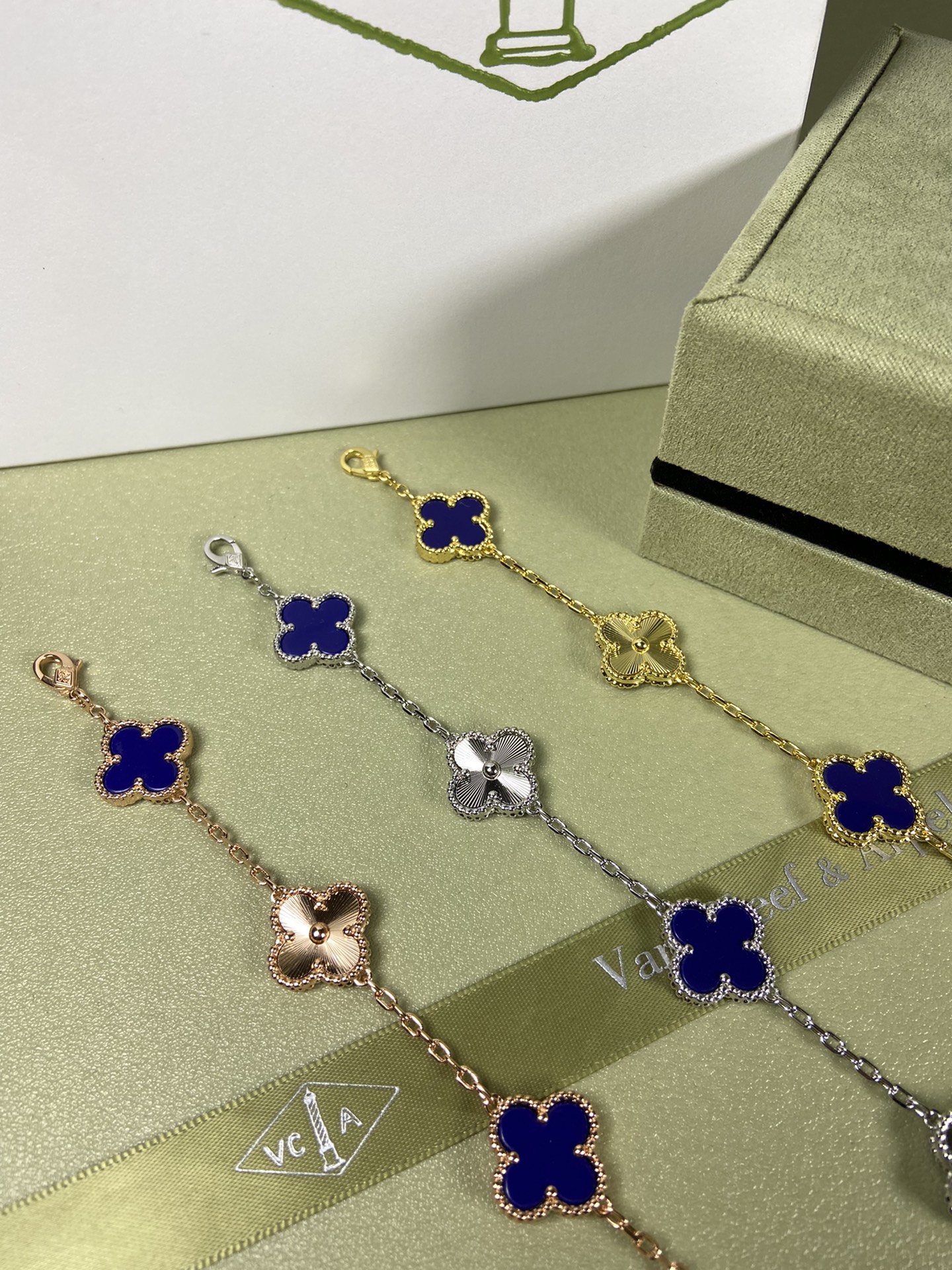 Van Cleef & Arpels lapis lazuli clover bracelet