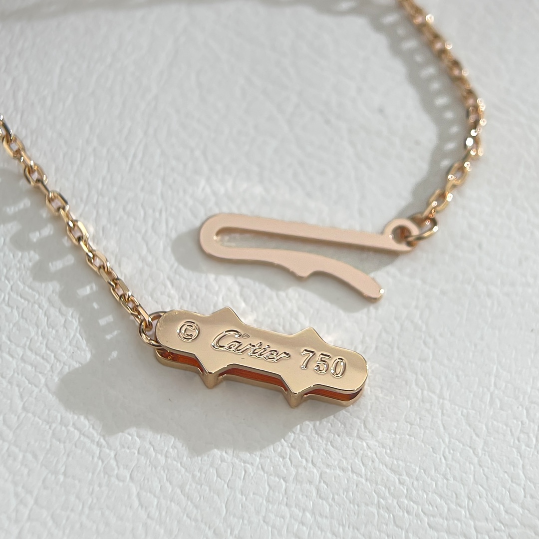 Cartier necklace A classic six-diamond flatbread necklace