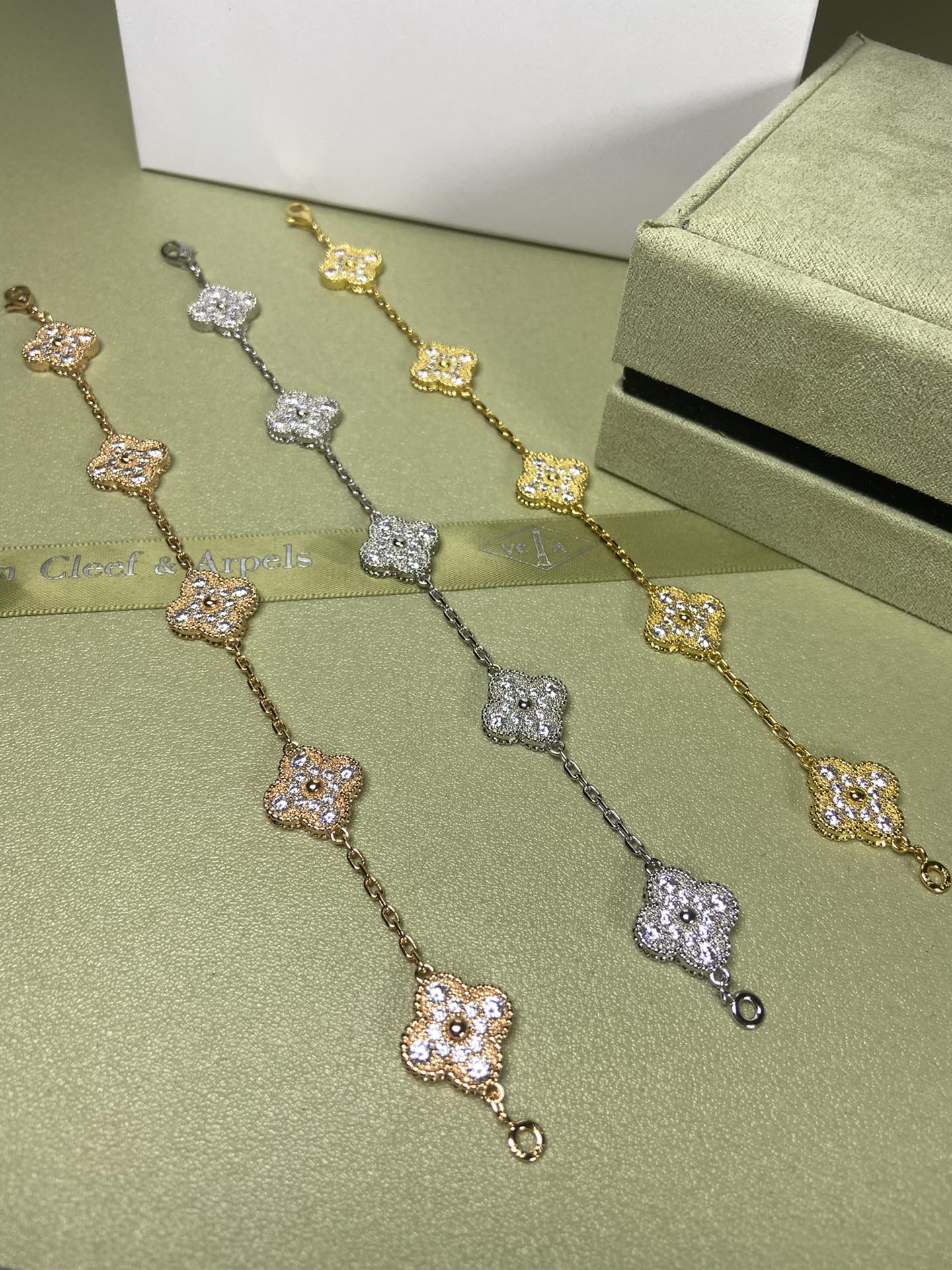 Van Cleef & Arpels  Diamond four-leaf clover bracelet