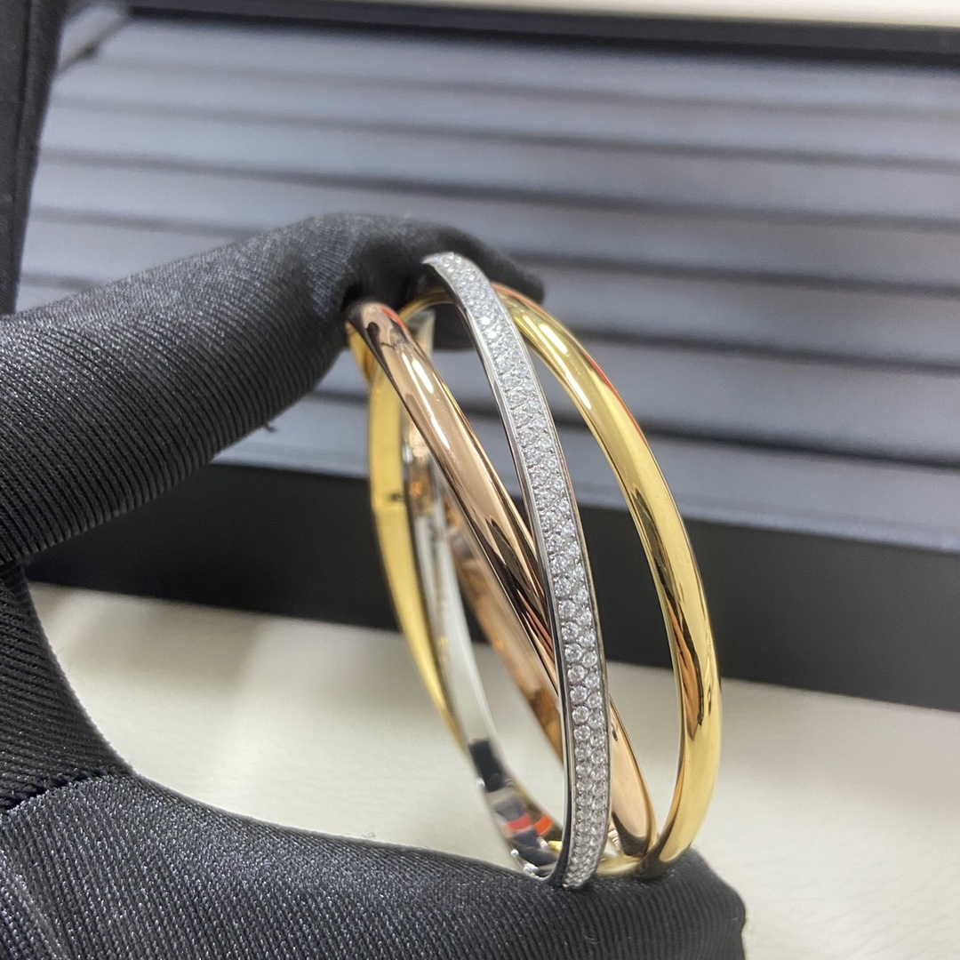 Cartier bracelet Three-ring bracelet set with diamonds