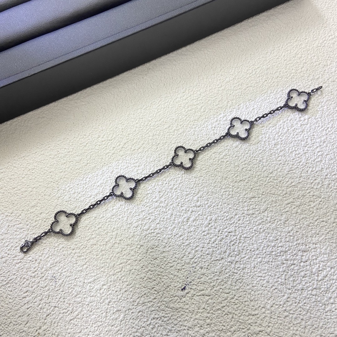 Van Cleef & Arpels white crystal four-leaf clover bracelet