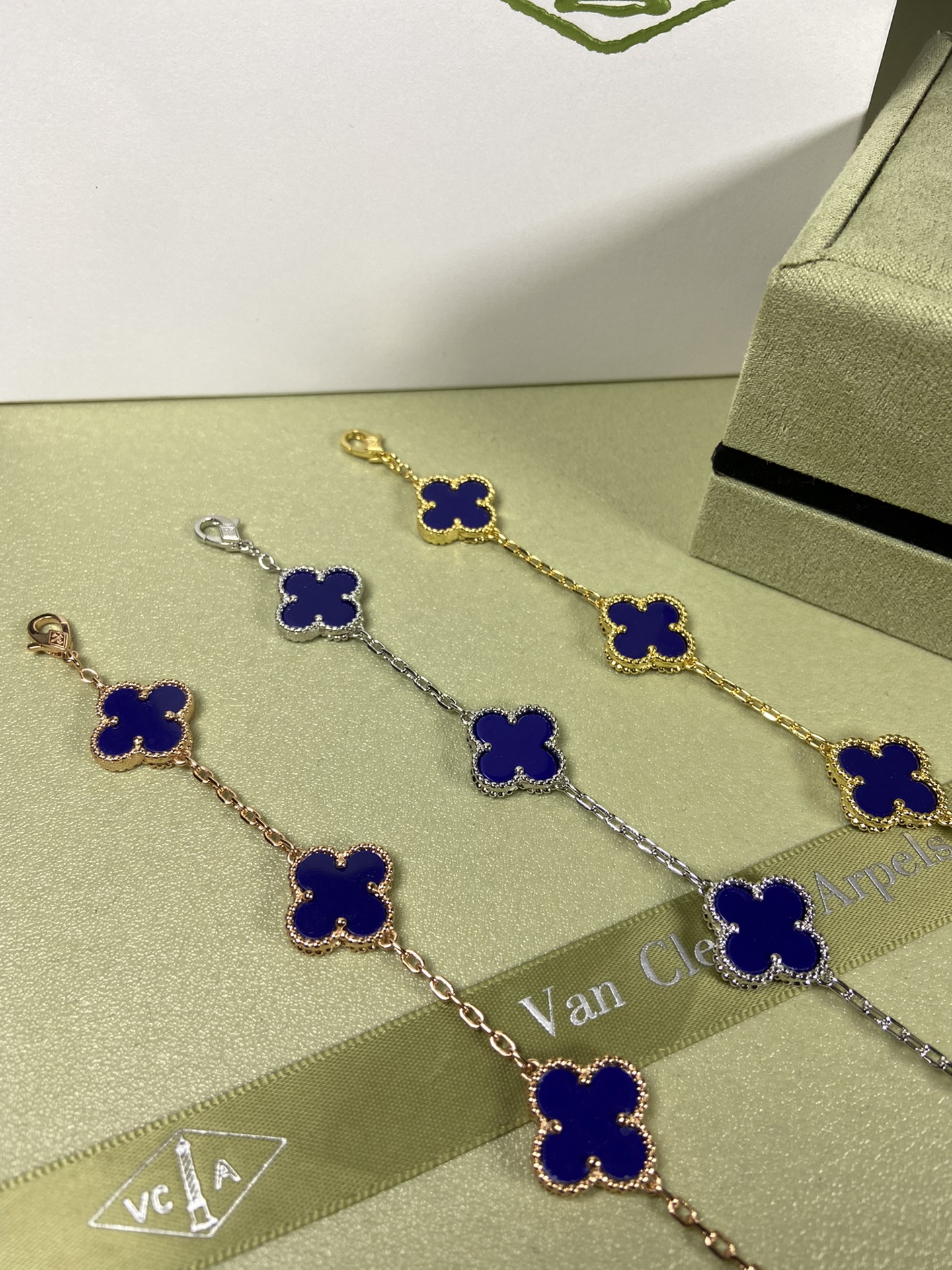 Van Cleef & Arpels lapis lazuli clover bracelet