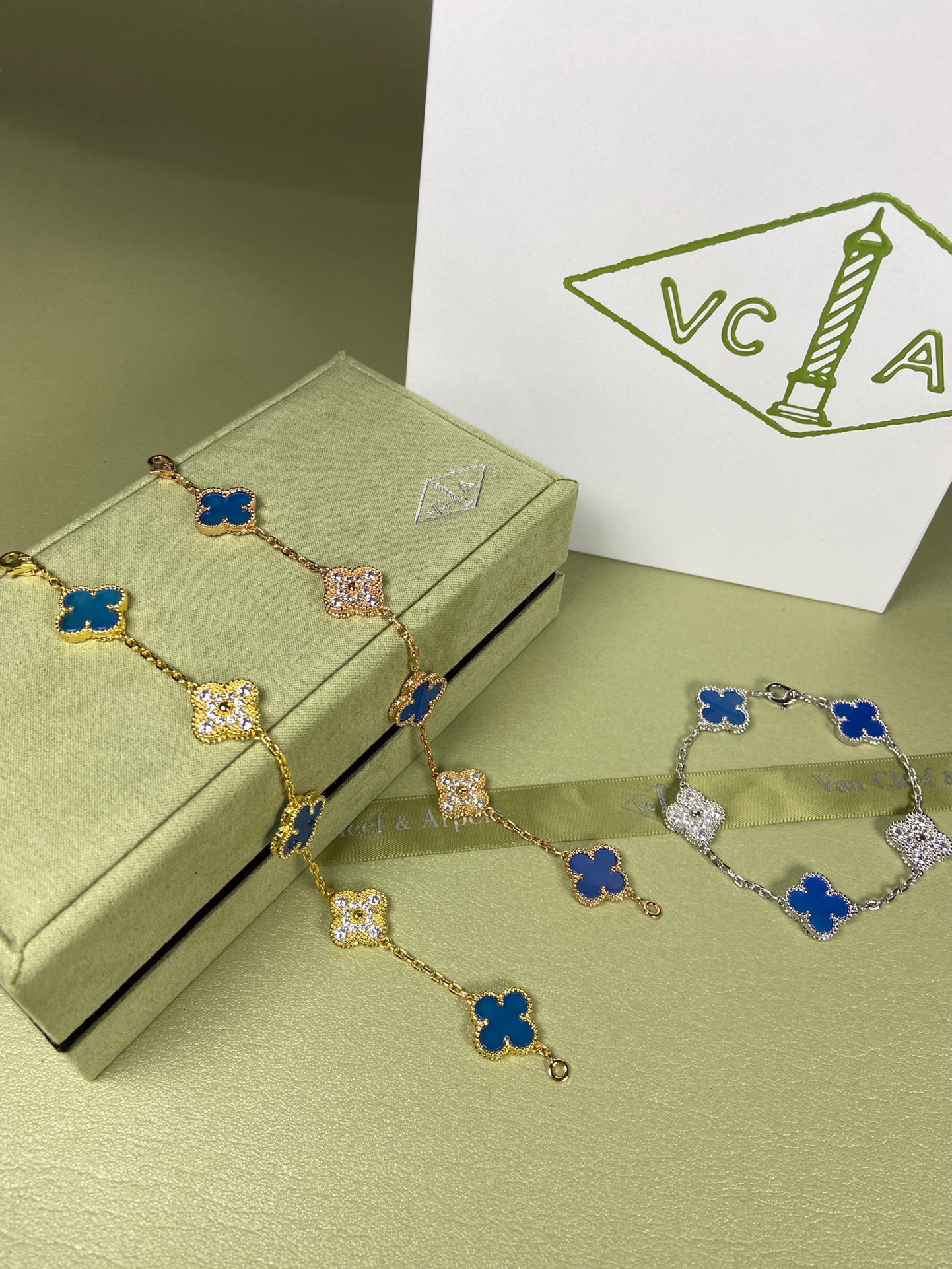 Van Cleef & Arpels blue chalcedony four-leaf clover bracelet