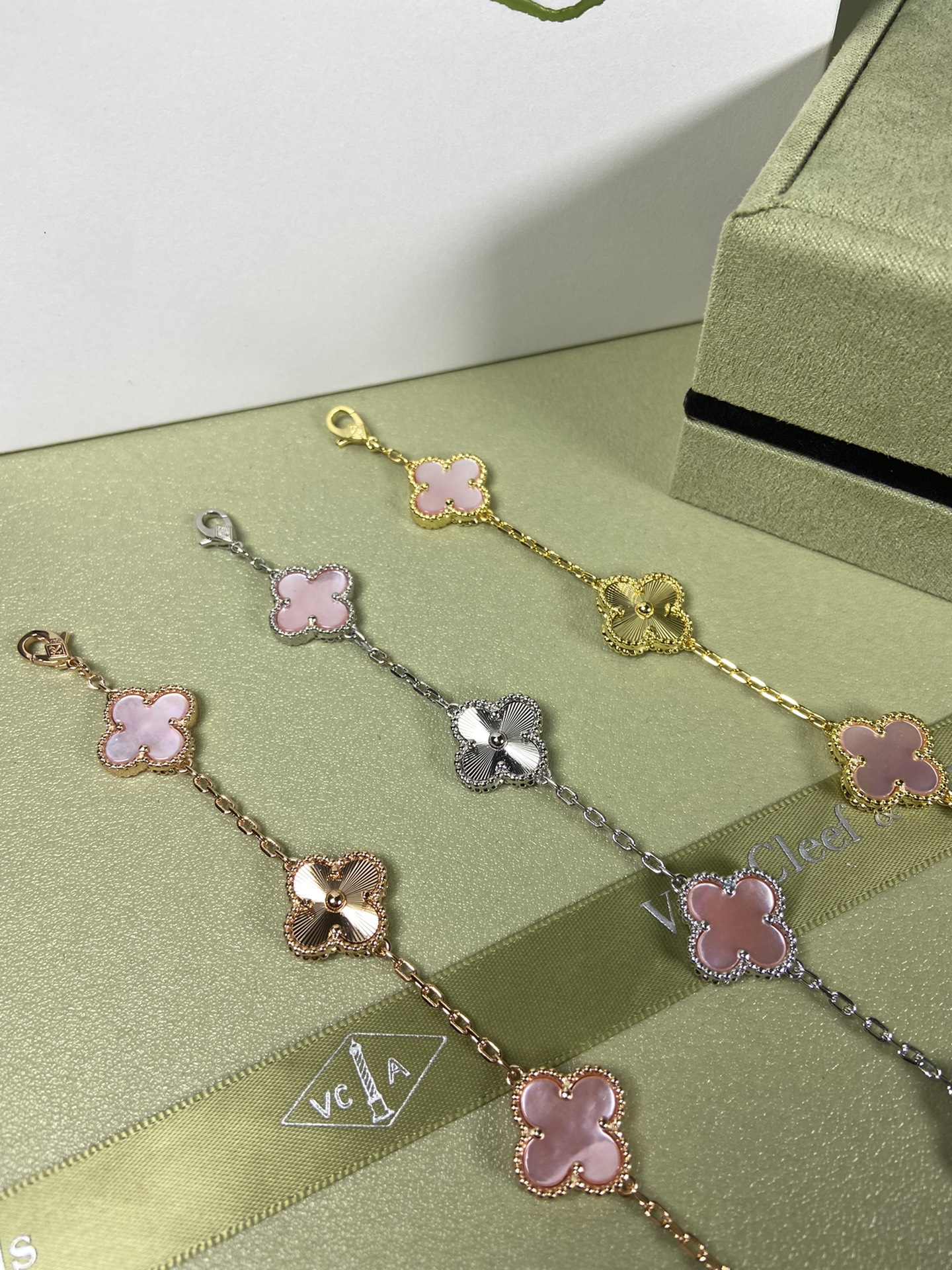 Van Cleef & Arpels four-leaf Pink mother-of-pearl clover bracelet