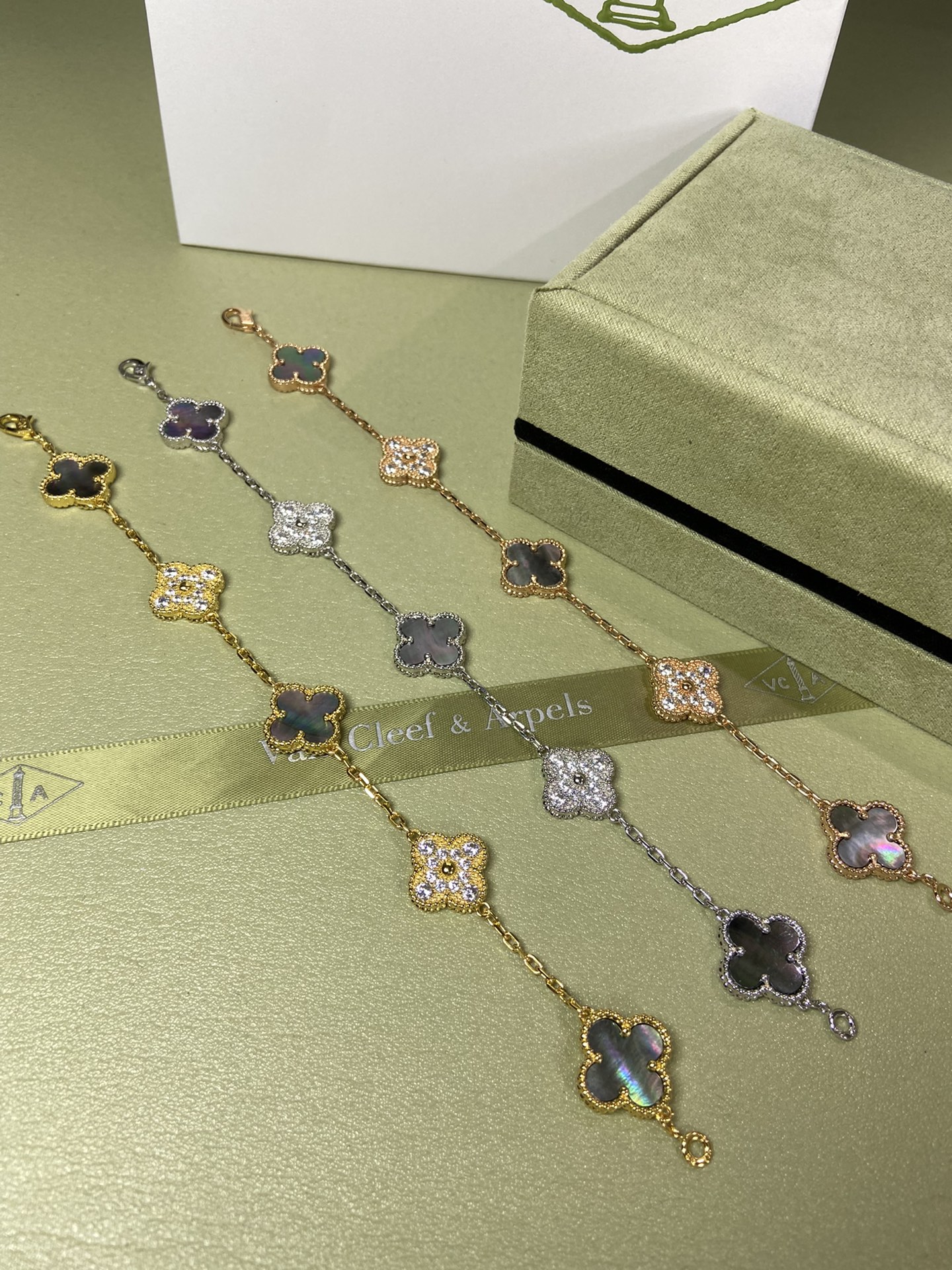 Van Cleef & Arpels grey mother-of-pearl four-leaf clover bracelet