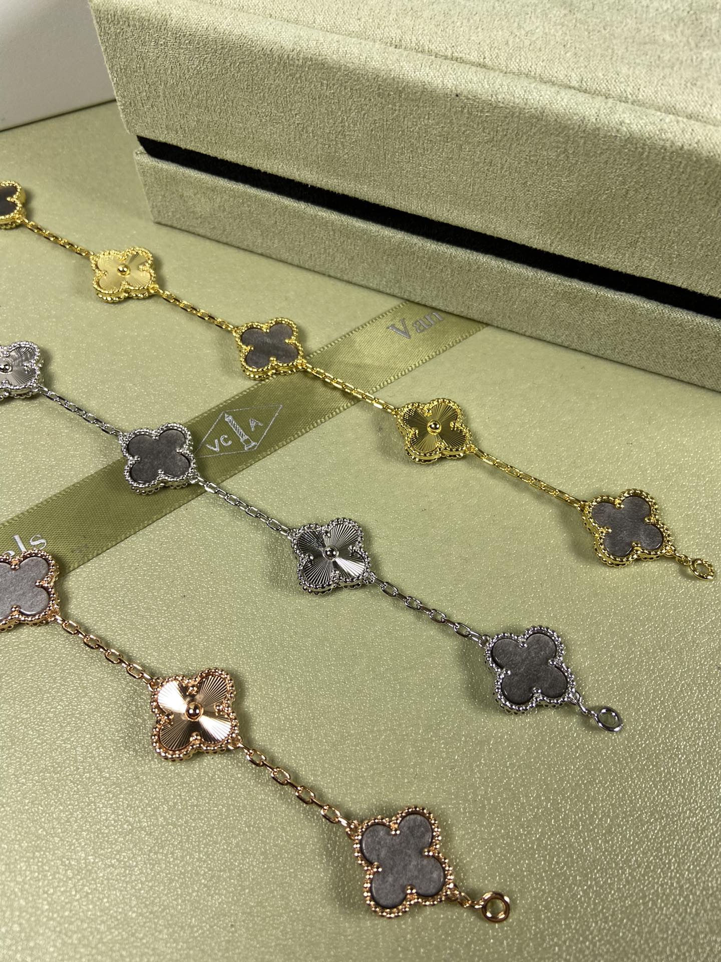 Van Cleef & Arpels obsidian clover bracelet