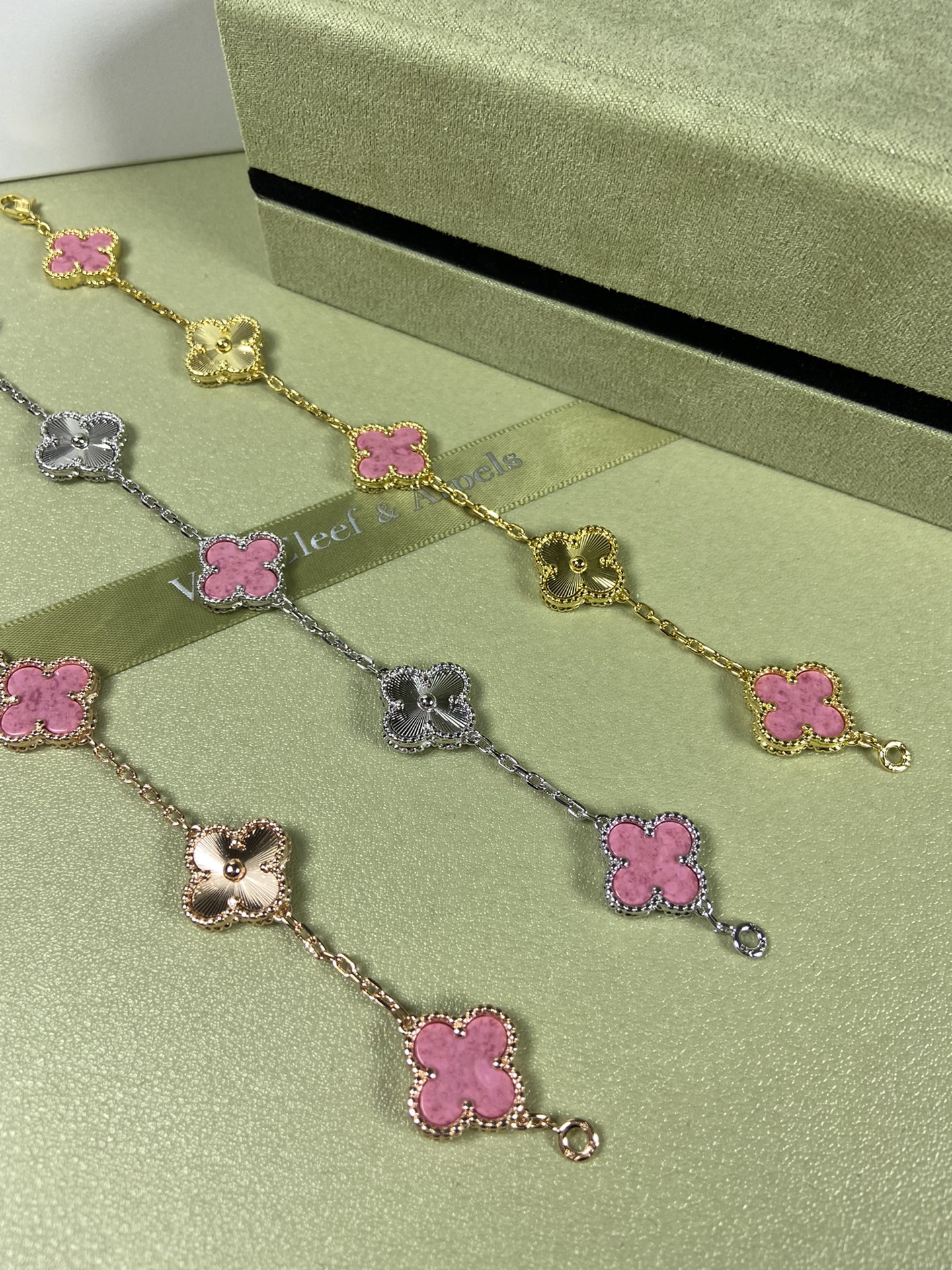 Van Cleef & Arpels rose pink four-leaf clover bracelet