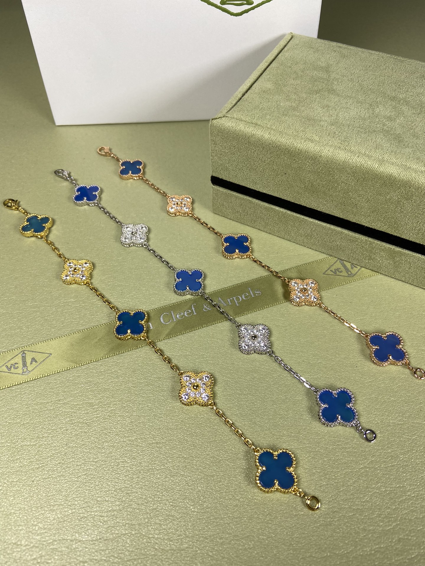 Van Cleef & Arpels blue chalcedony four-leaf clover bracelet