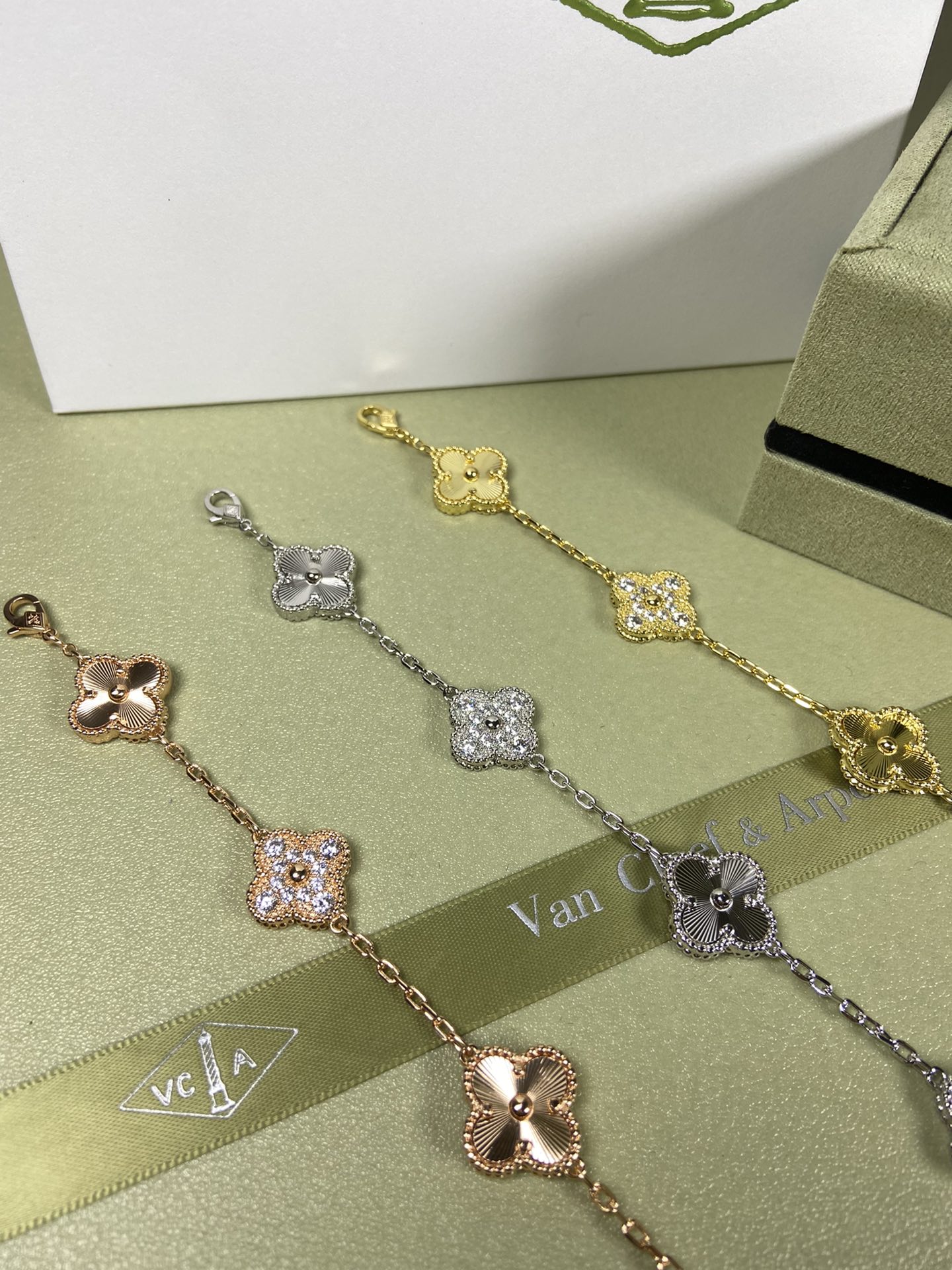 Van Cleef & Arpels  Diamond four-leaf clover bracelet