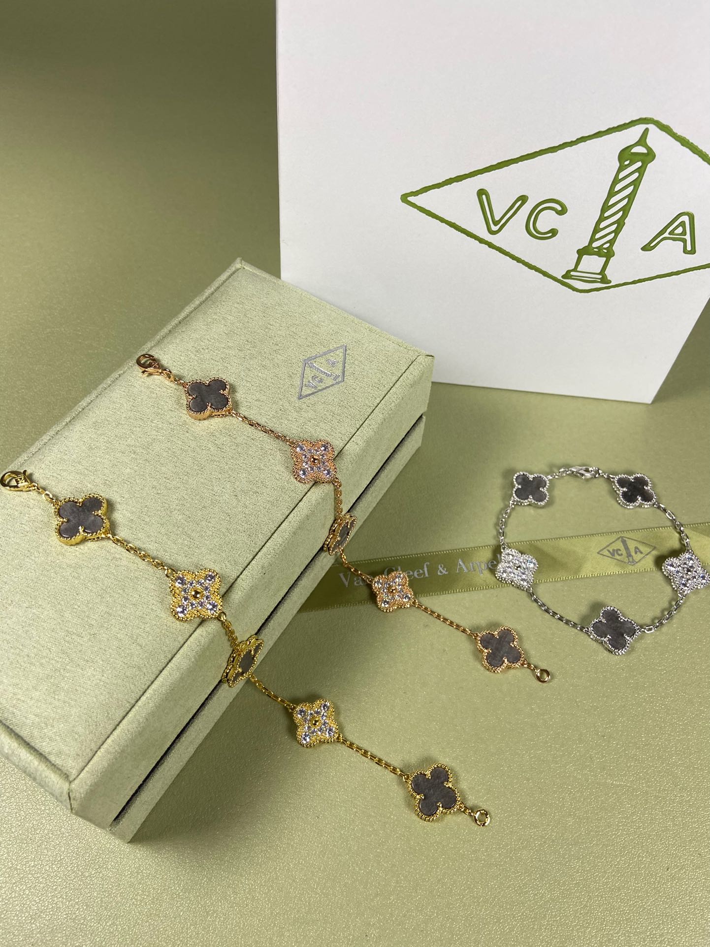 Van Cleef & Arpels obsidian clover bracelet