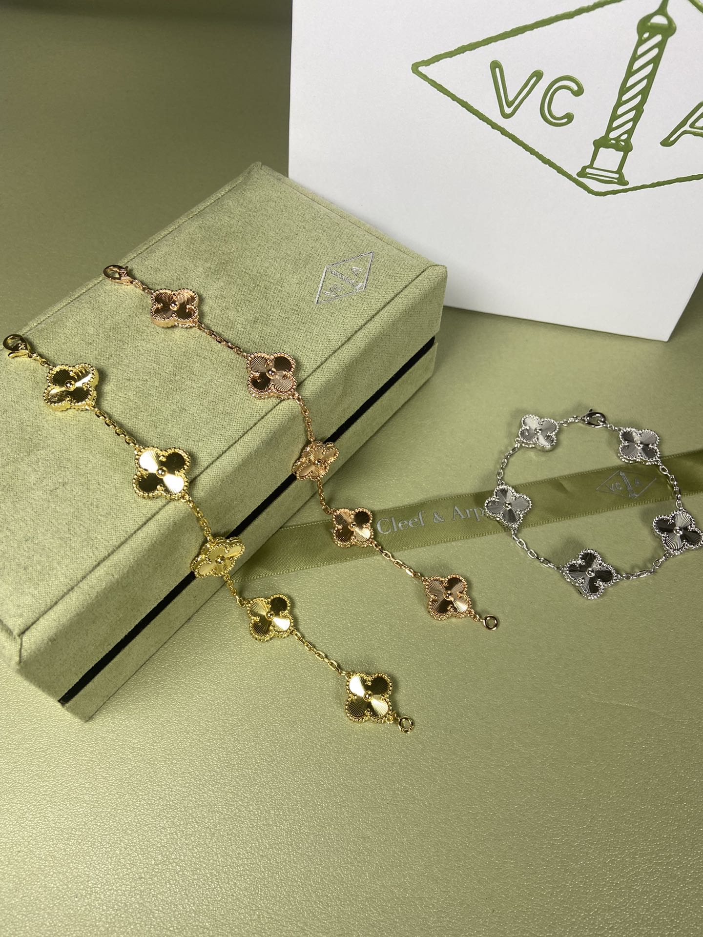 Van Cleef & Arpels laser bracelet