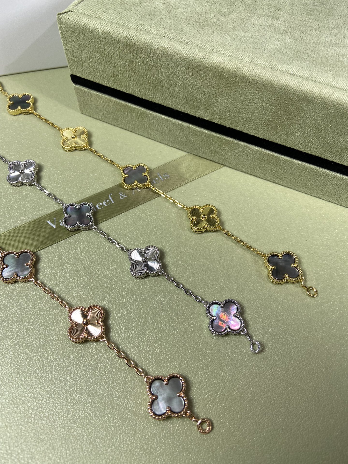 Van Cleef & Arpels grey mother-of-pearl four-leaf clover bracelet