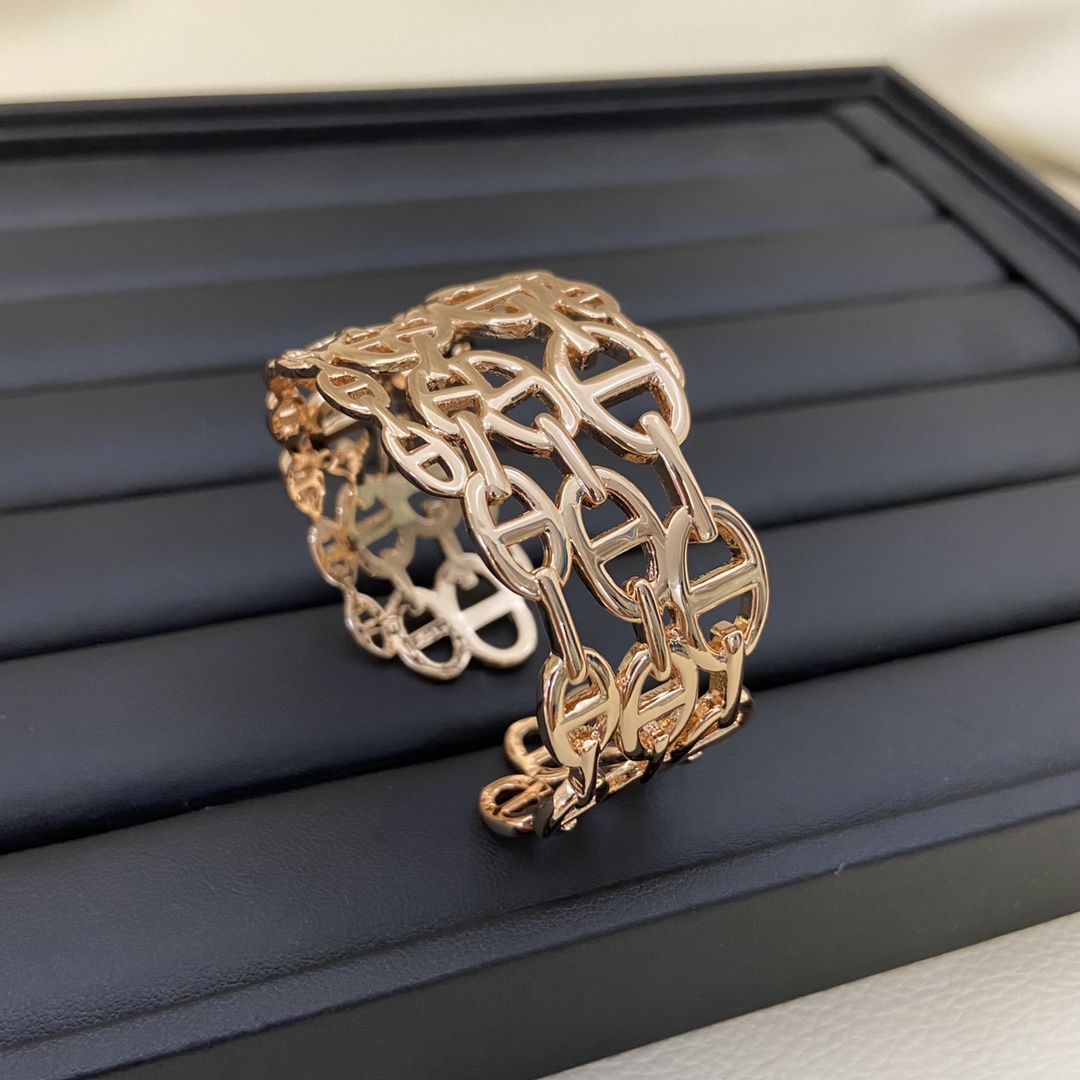 Hermes bracelet New openwork glossy pig's nose bracelet