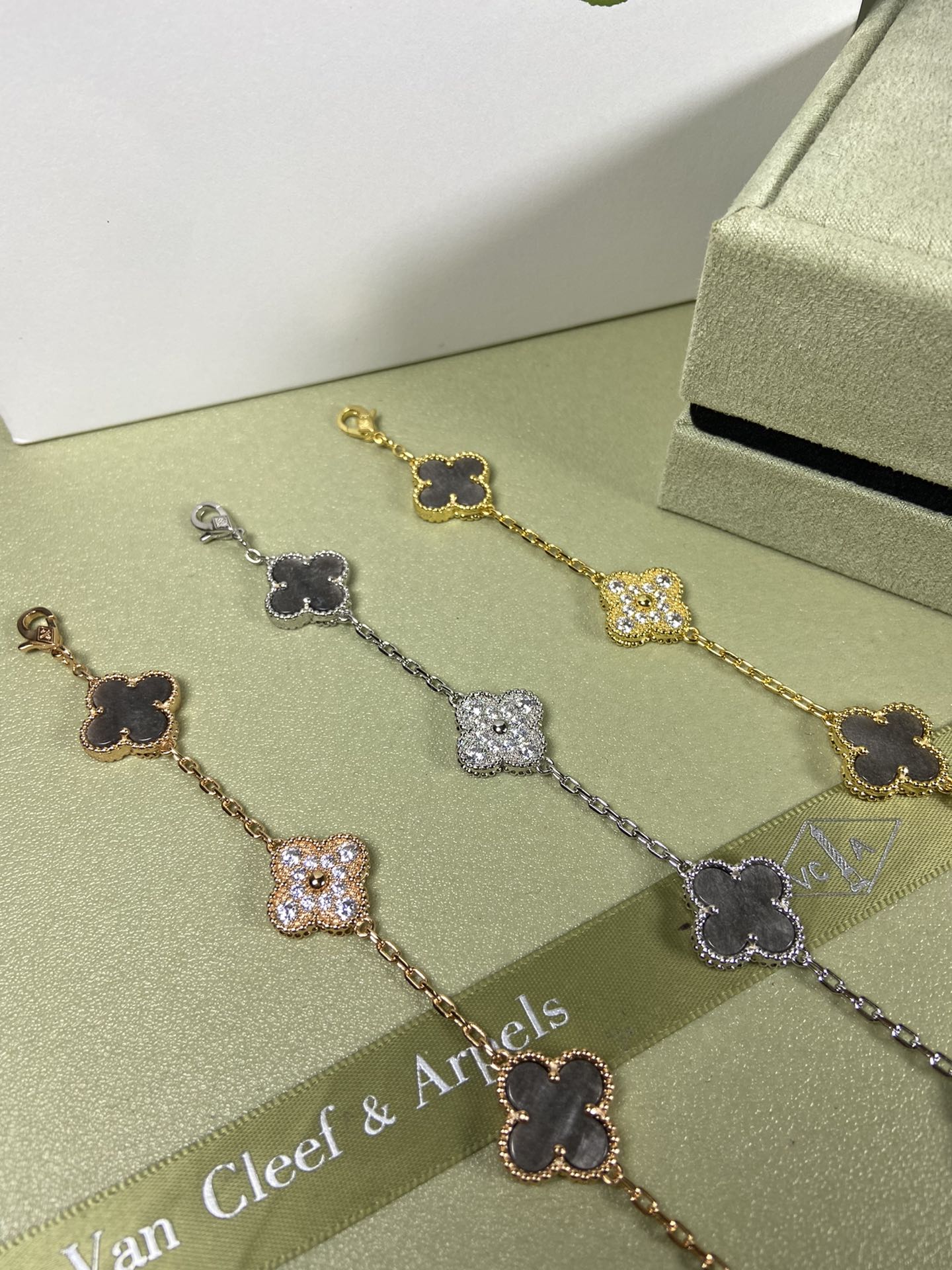 Van Cleef & Arpels obsidian clover bracelet