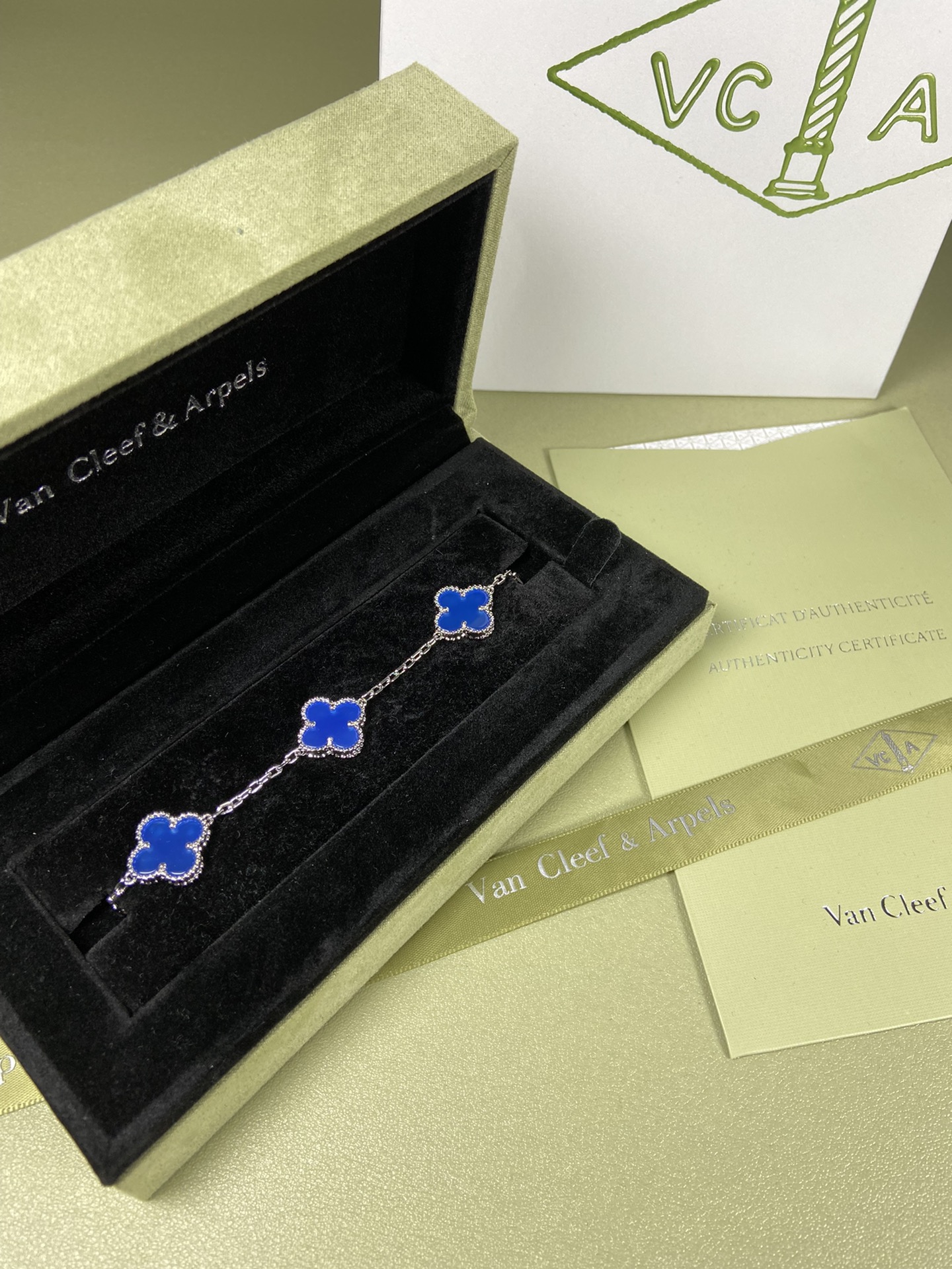 Van Cleef & Arpels blue chalcedony four-leaf clover bracelet