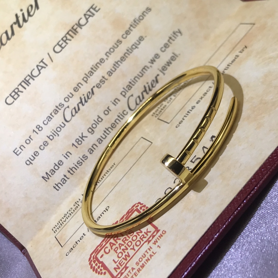 Cartier nail without diamond bracelet