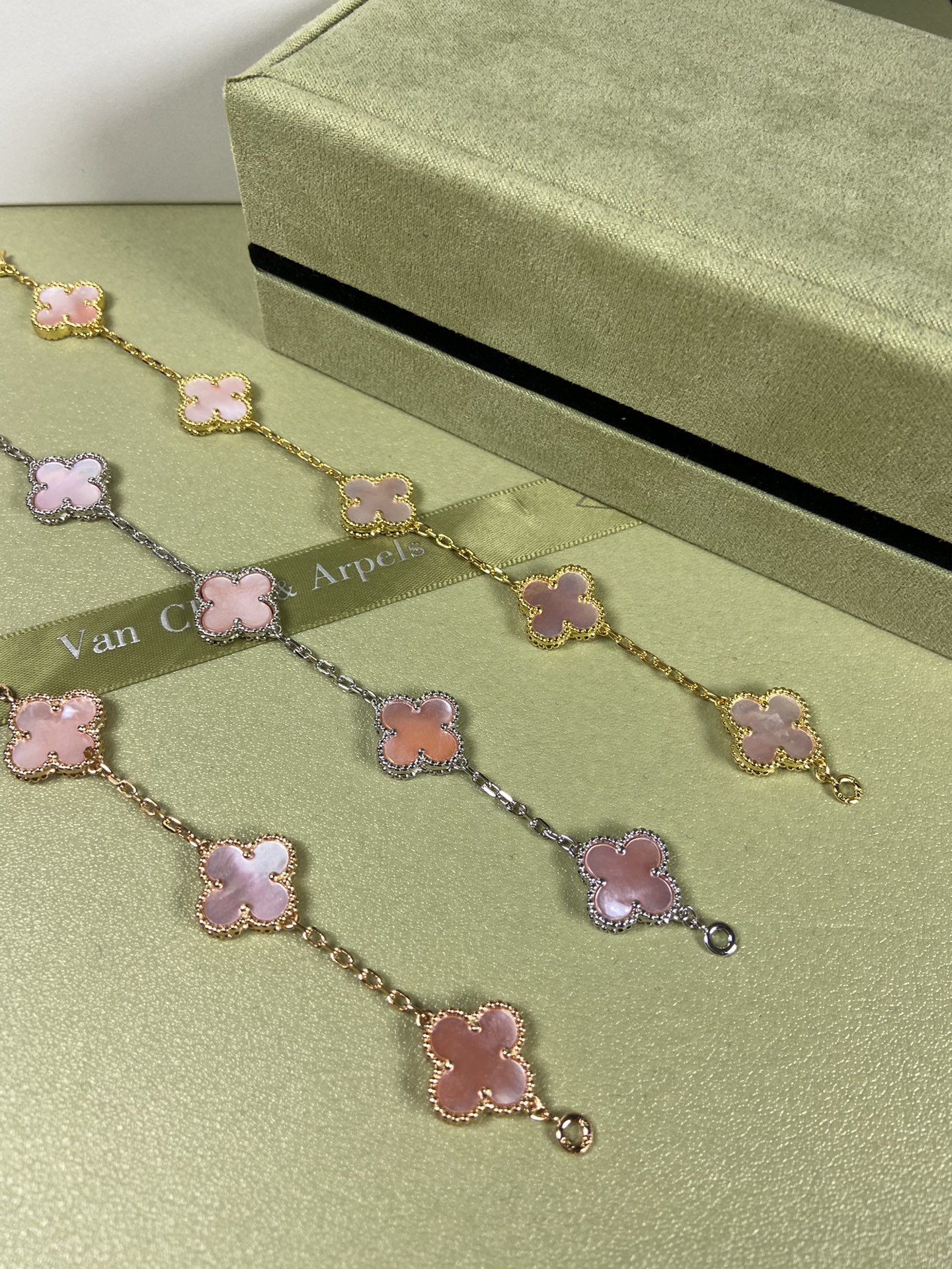 Van Cleef & Arpels four-leaf Pink mother-of-pearl clover bracelet