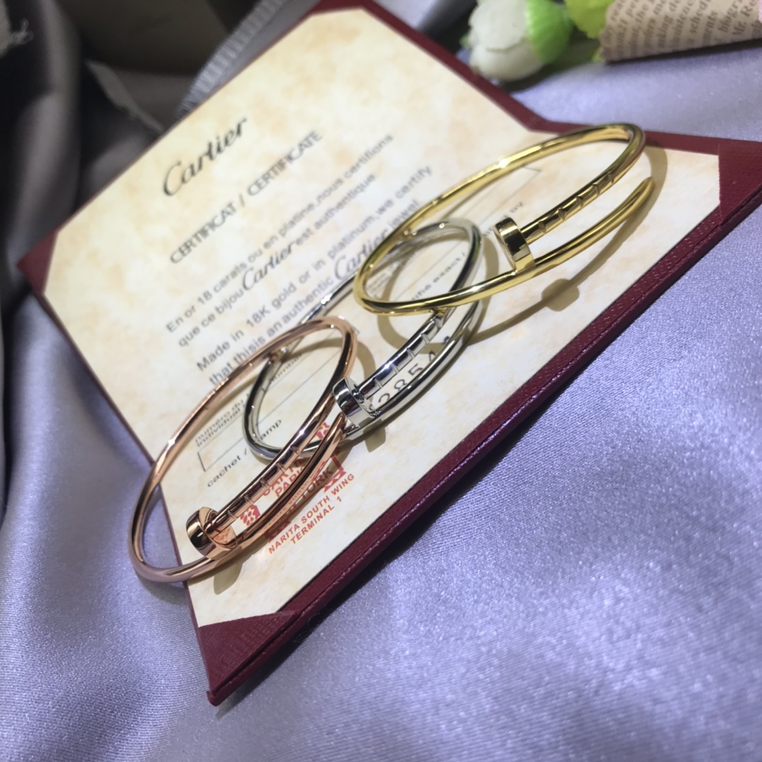 Cartier nail without diamond bracelet