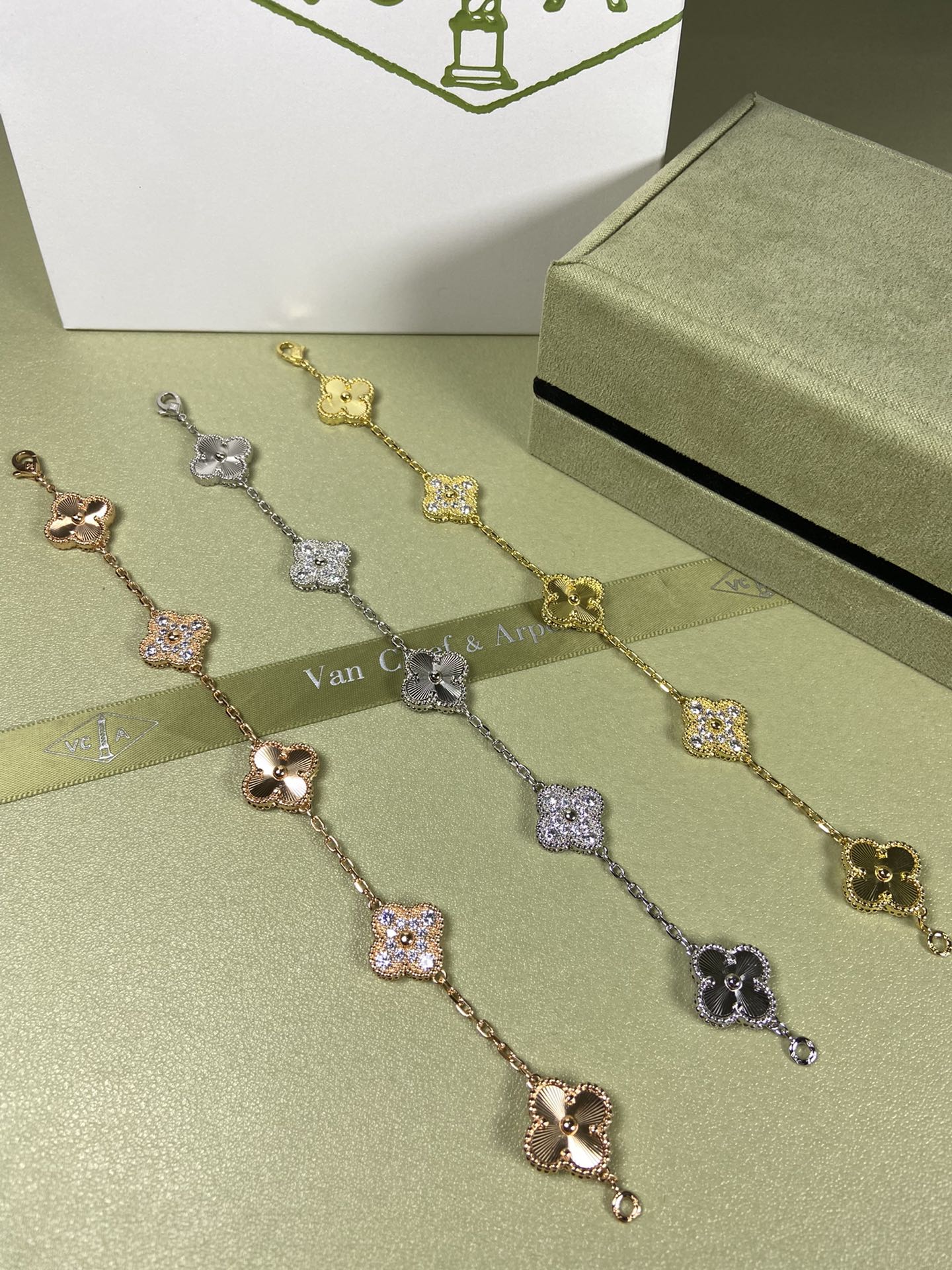 Van Cleef & Arpels  Diamond four-leaf clover bracelet