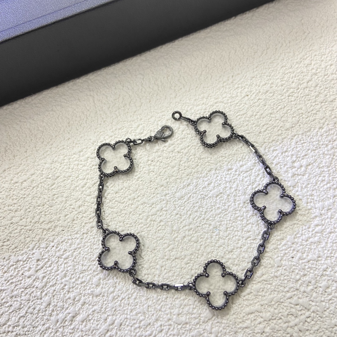 Van Cleef & Arpels white crystal four-leaf clover bracelet