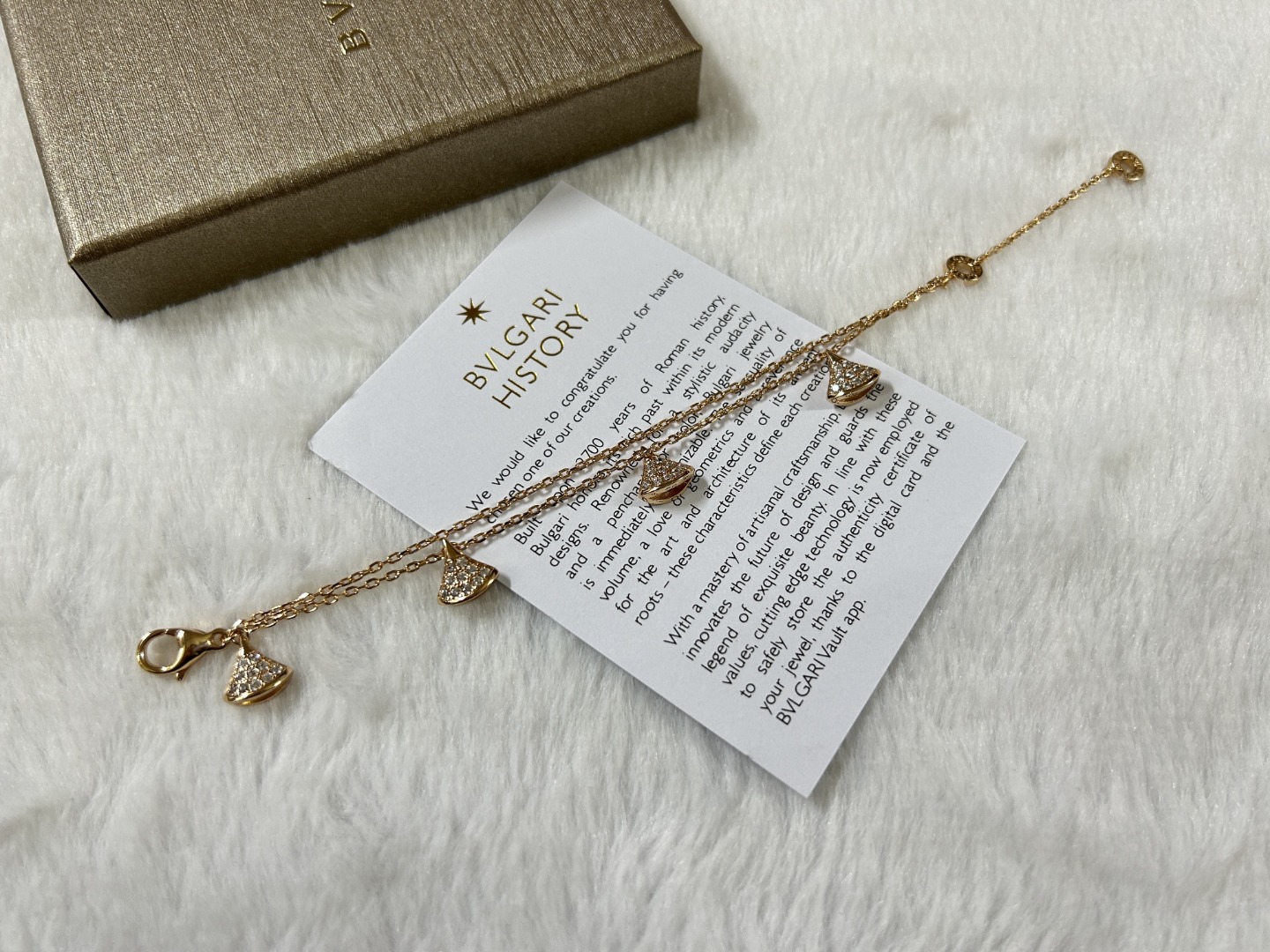 Bulgari Bracelet Bvlgari Four Skirts Full Diamond Bracelet