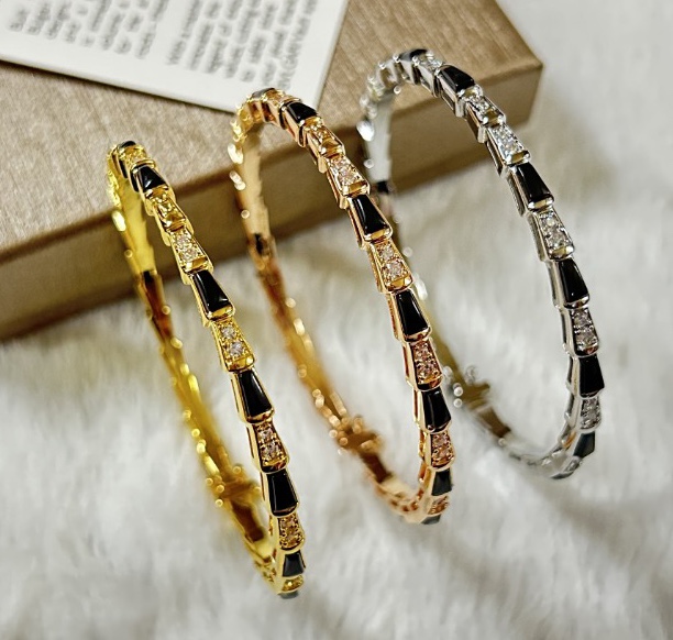 Bulgari bracelet BVL GARI black shellfish snake bracelet