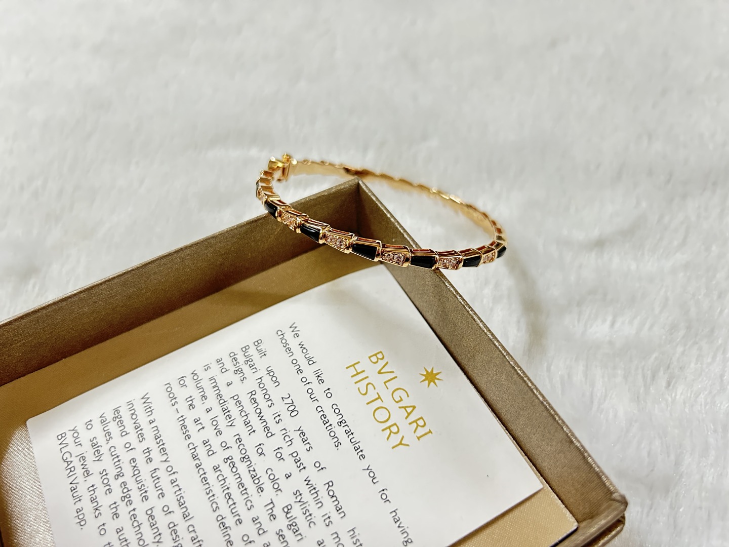 Bulgari bracelet BVL GARI black shellfish snake bracelet