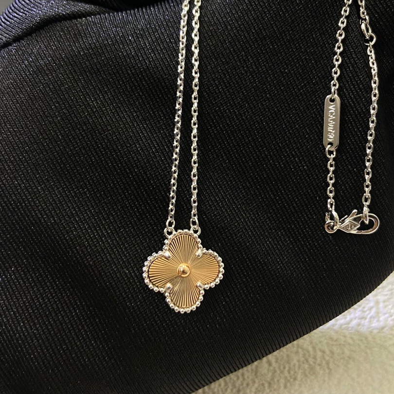 Van Cleef & Arpels laser clover necklace