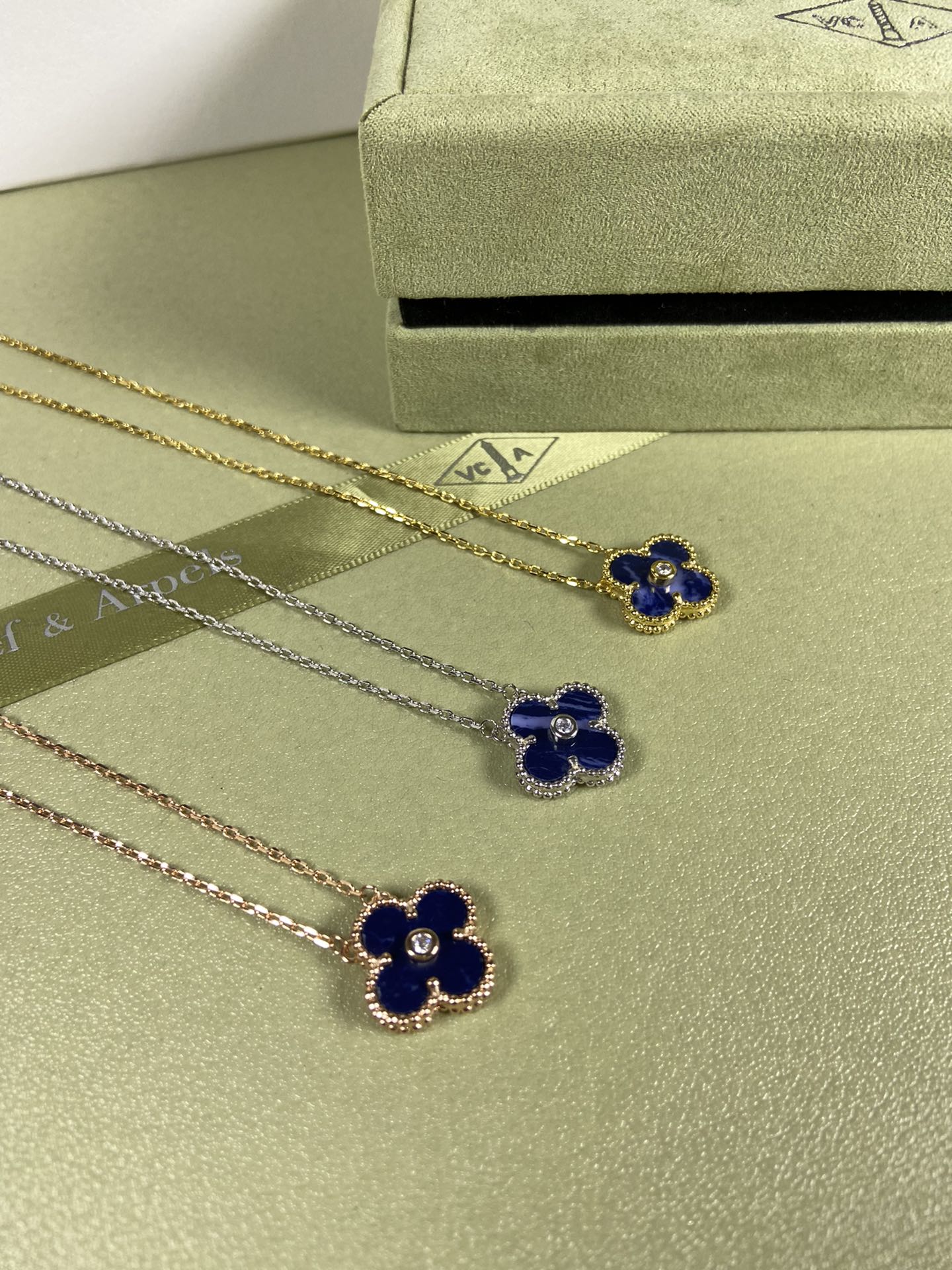 Van Cleef & Arpels Peter blue four-leaf clover necklace
