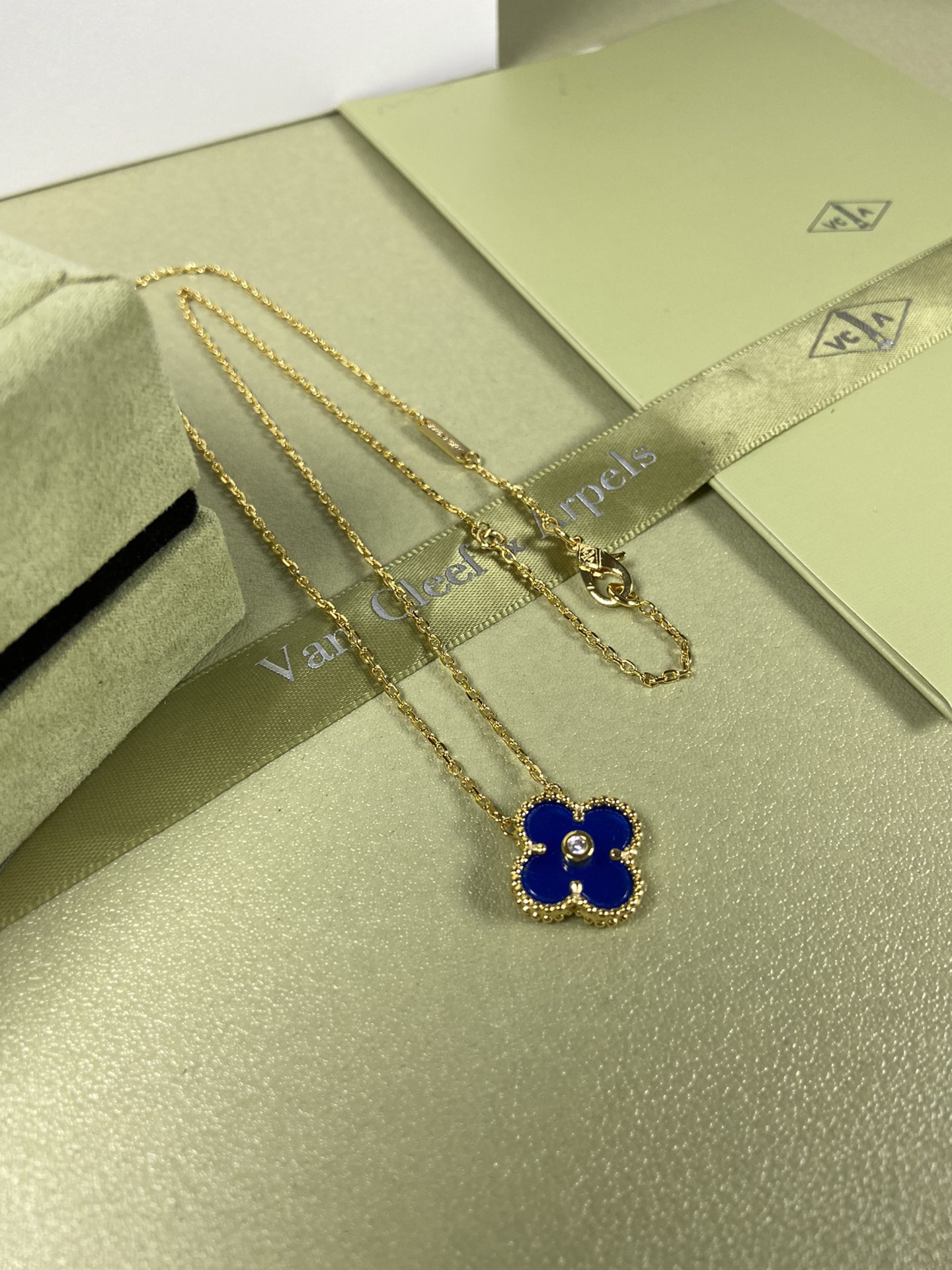 Van Cleef & Arpels blue chalcedony four-leaf clover necklace