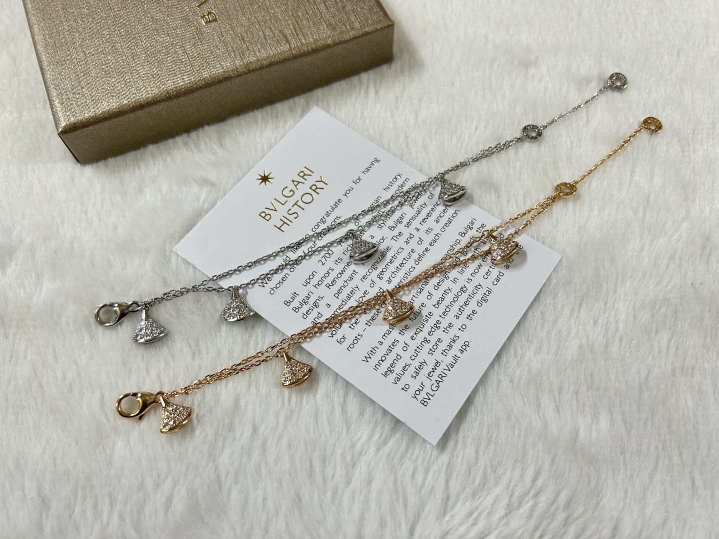 Bulgari Bracelet Bvlgari Four Skirts Full Diamond Bracelet