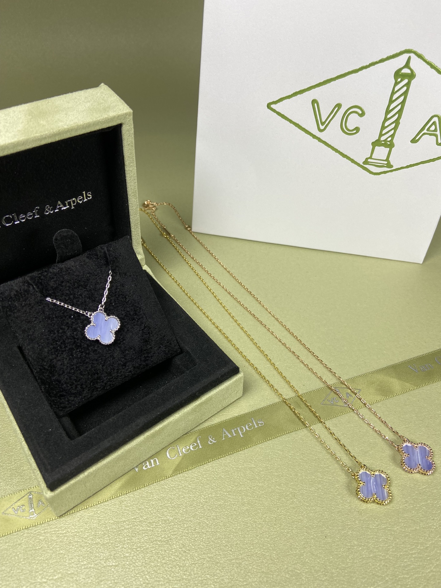 Van Cleef & Arpels purple chalcedony four-leaf clover necklace