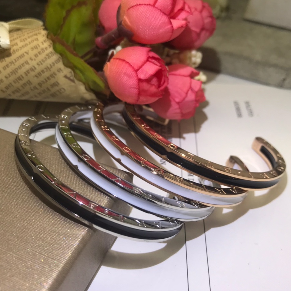 Bulgari Bracelet New open-ended C-shaped couple bracelet