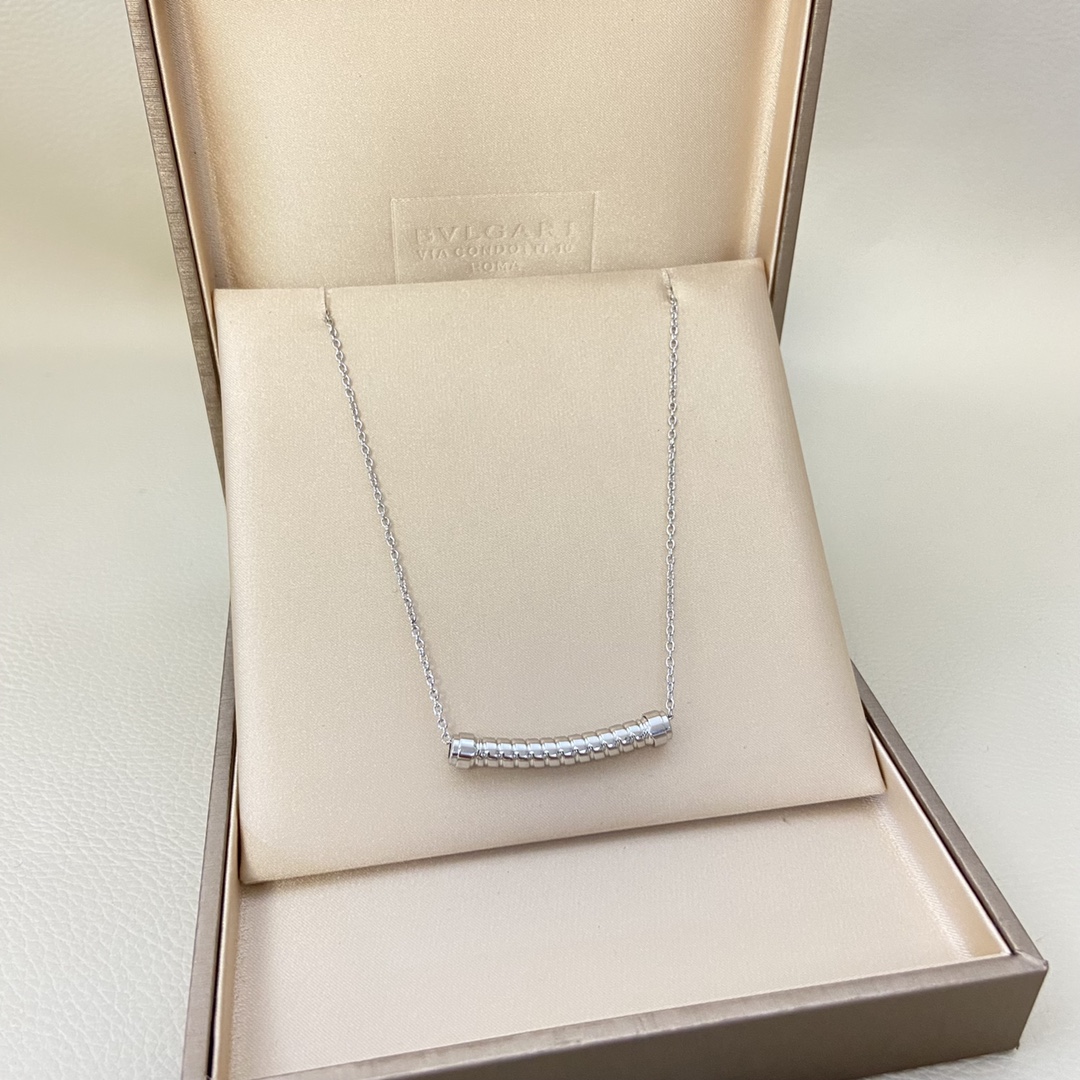 Bulgari necklace New glossy twisted rope necklace