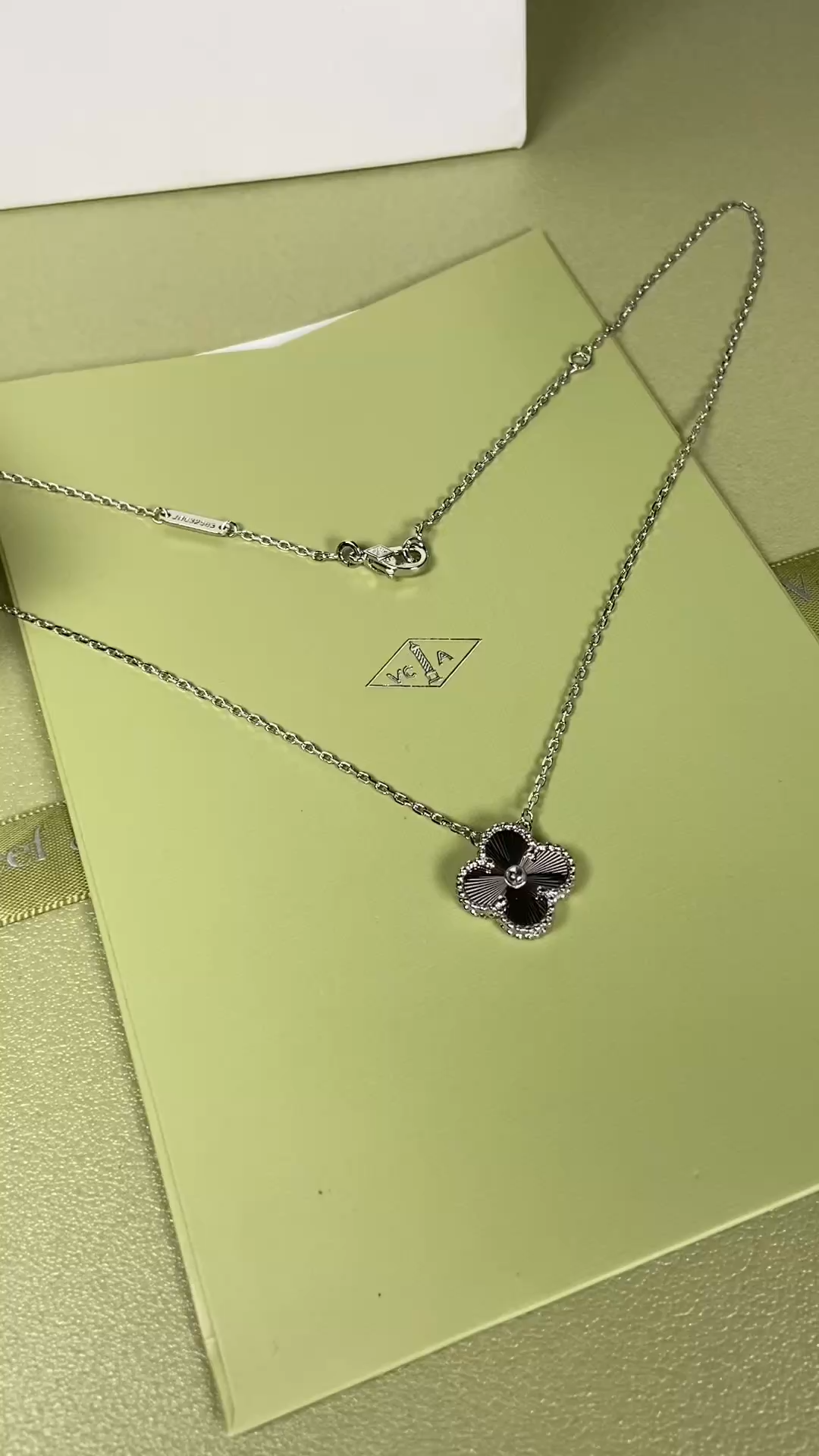 Van Cleef & Arpels laser clover necklace