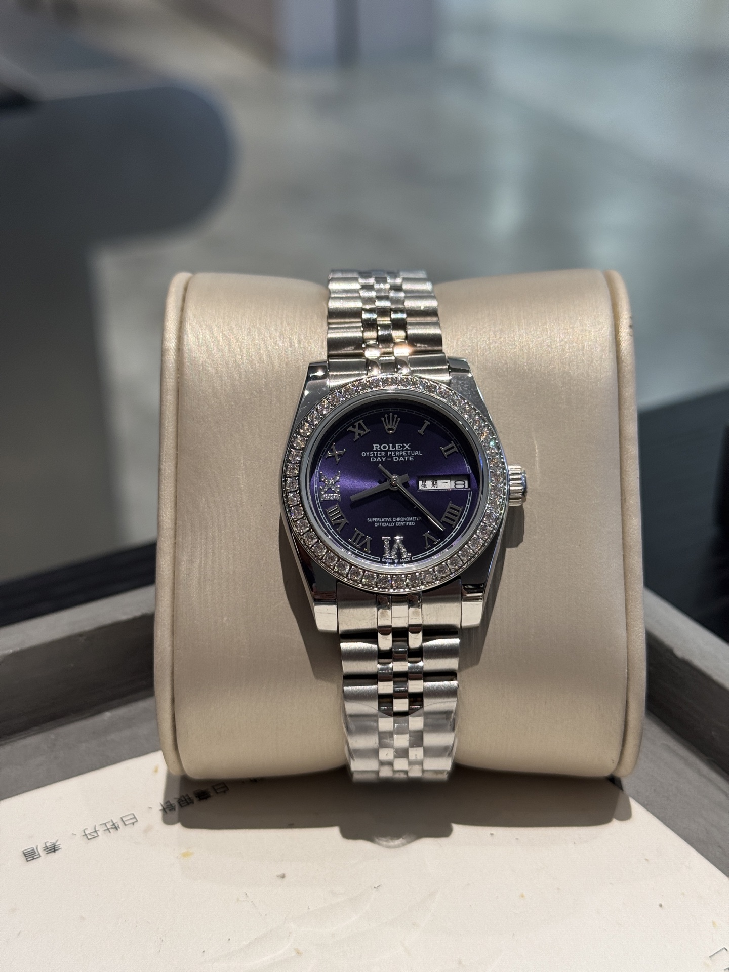 The Rolex Datejust classic women's solid steel with original press-buckle imported movement