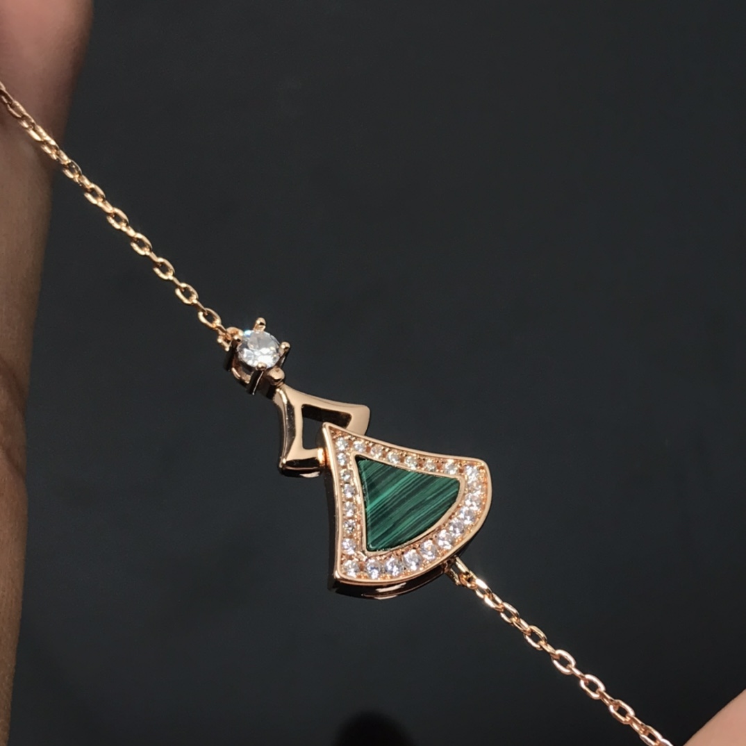 Bulgari bracelet new skirt mother-of-pearl bracelet